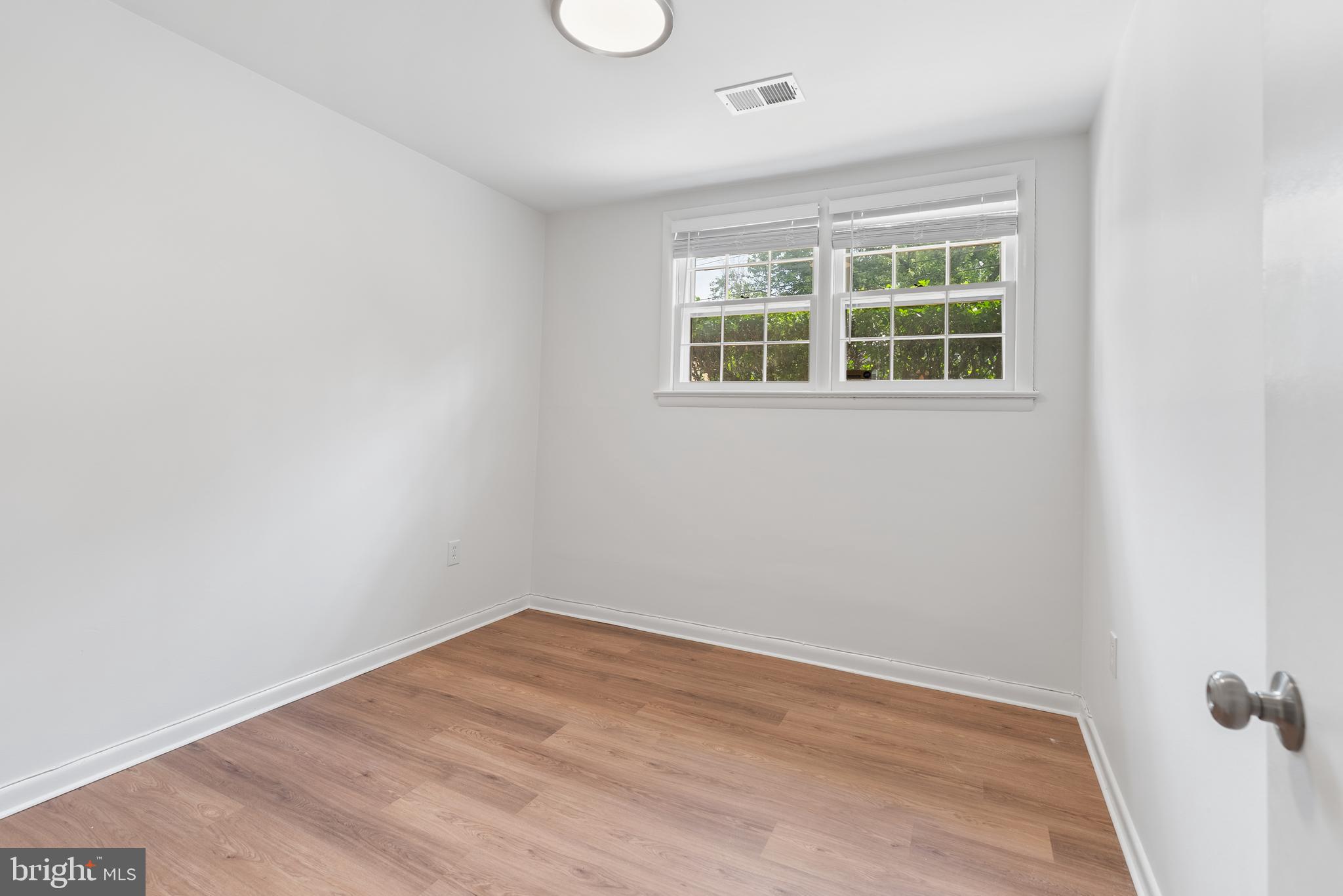 REGENCY ESTATES - Residential Lease