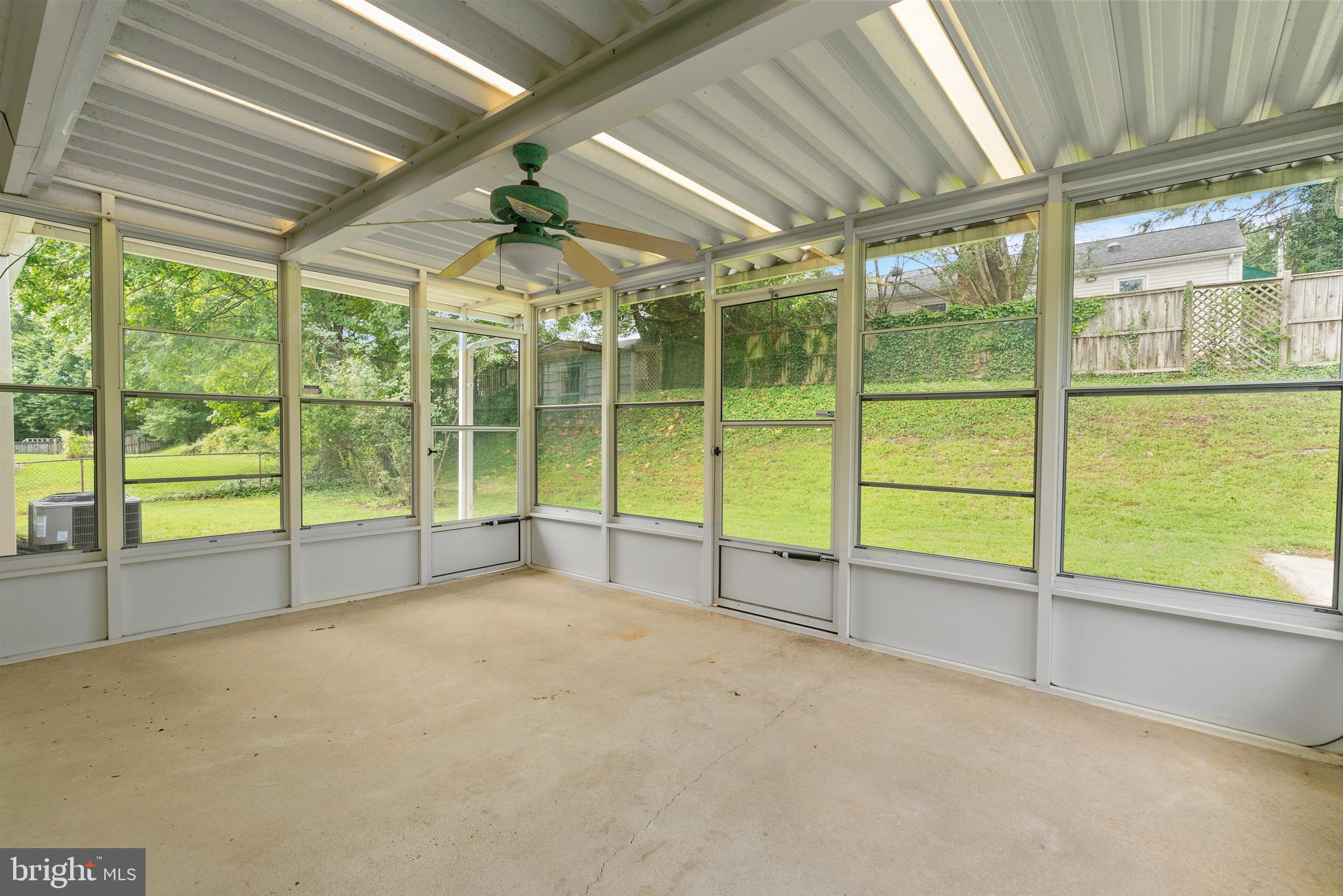 REGENCY ESTATES - Residential Lease