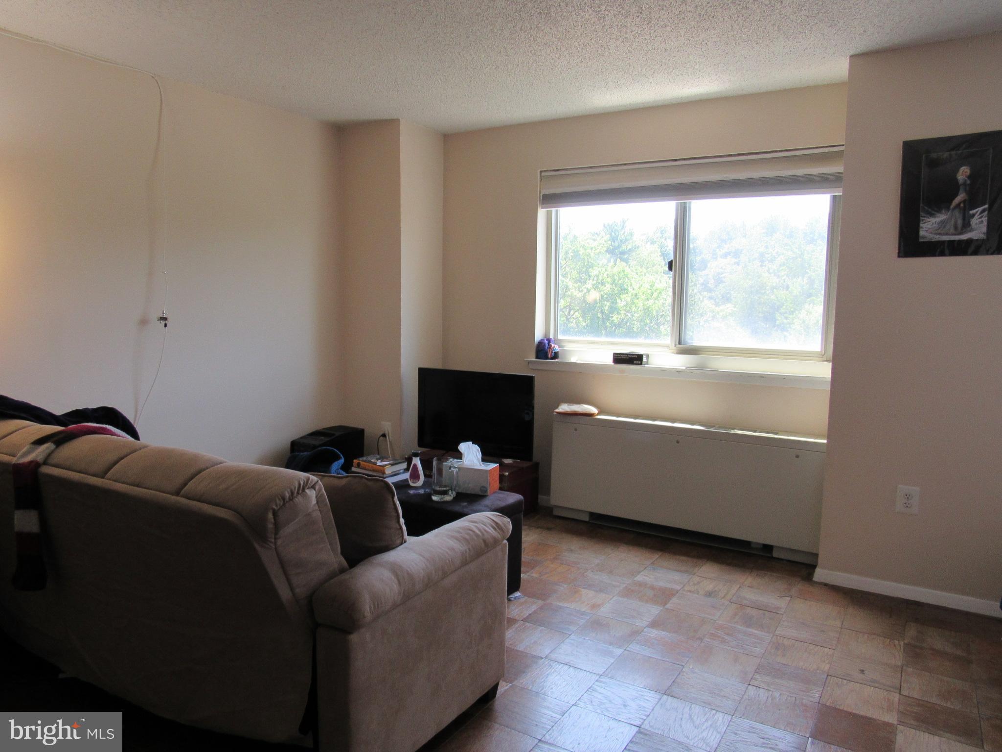 PARC EAST - Residential Lease