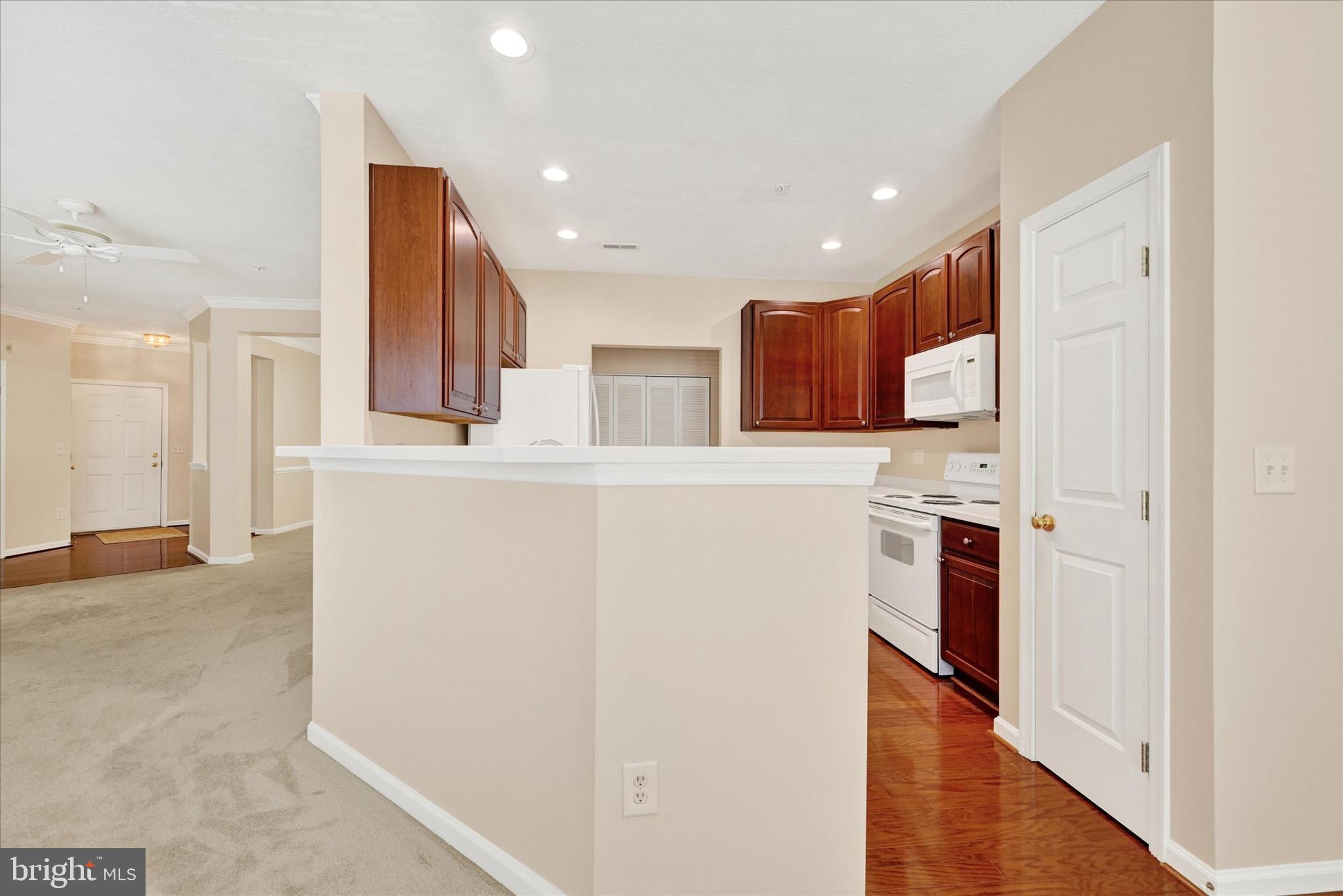 WINDSOR AT PERRY HALL FARMS - Residential