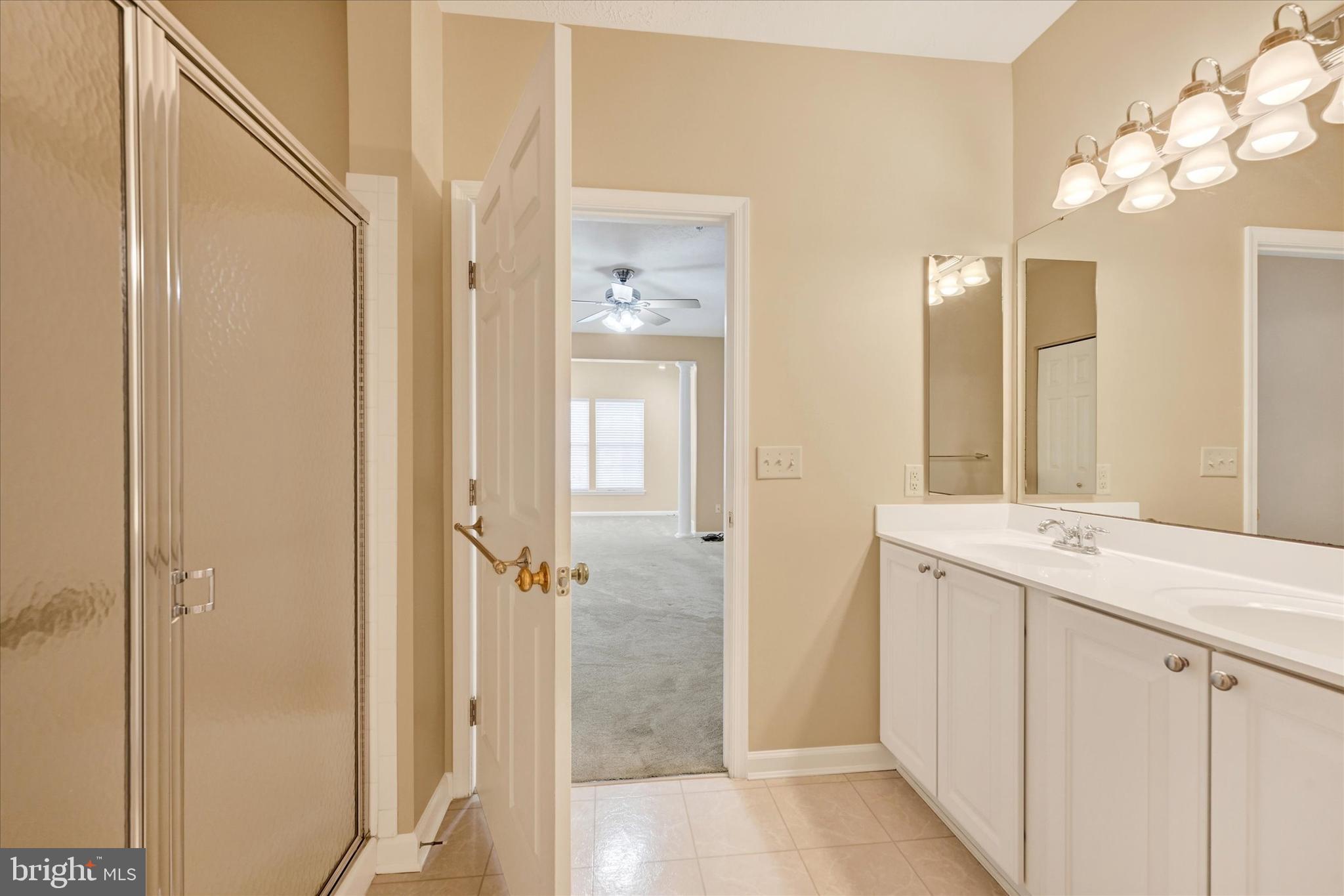 WINDSOR AT PERRY HALL FARMS - Residential