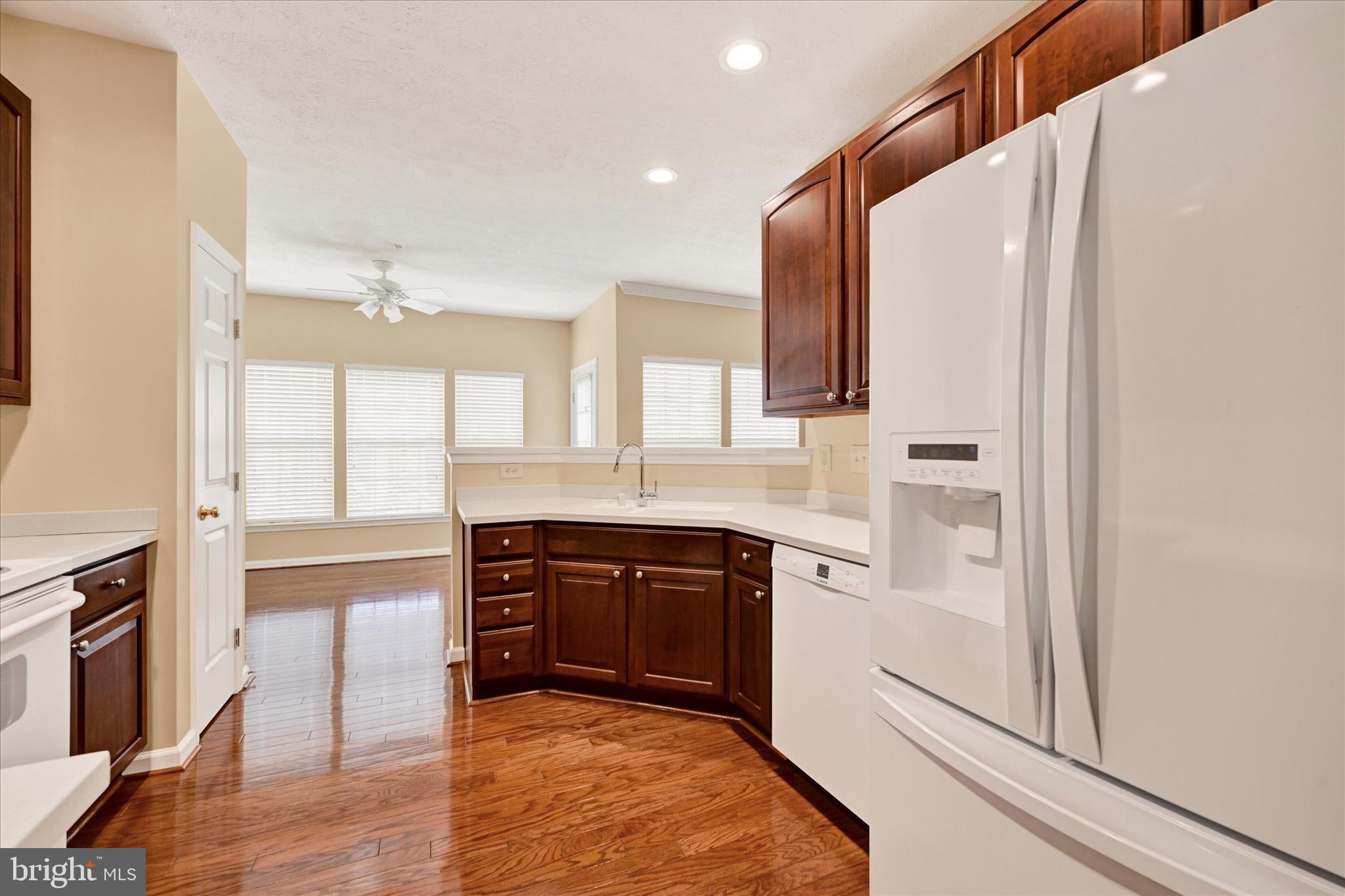 WINDSOR AT PERRY HALL FARMS - Residential