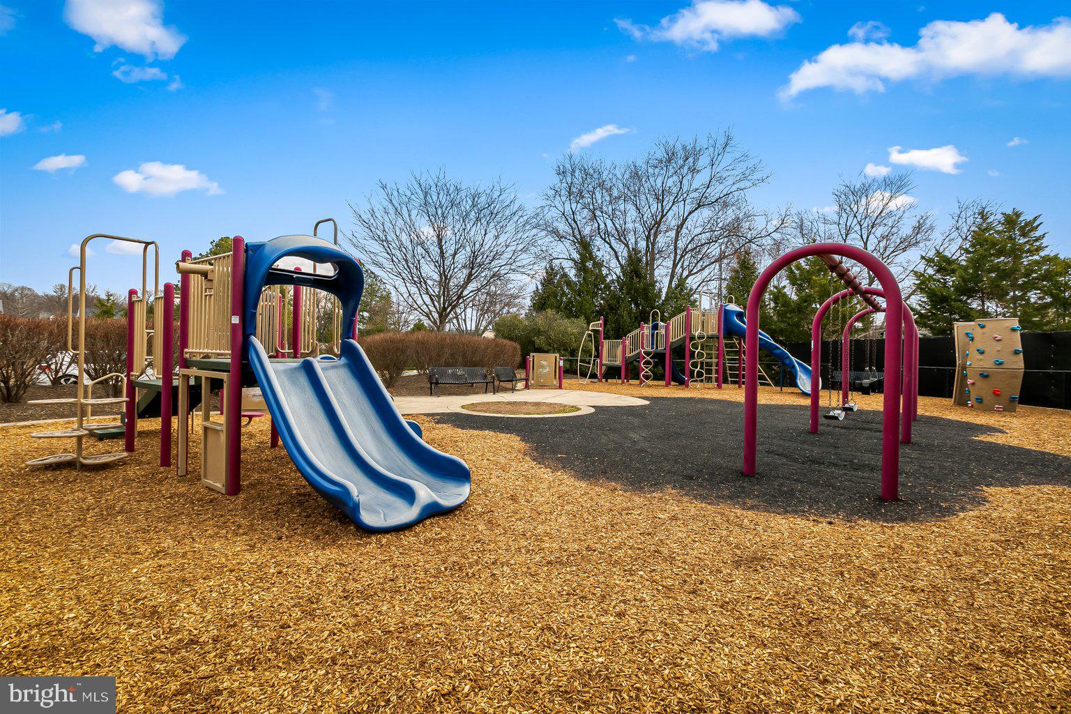 WINDSOR AT PERRY HALL FARMS - Residential