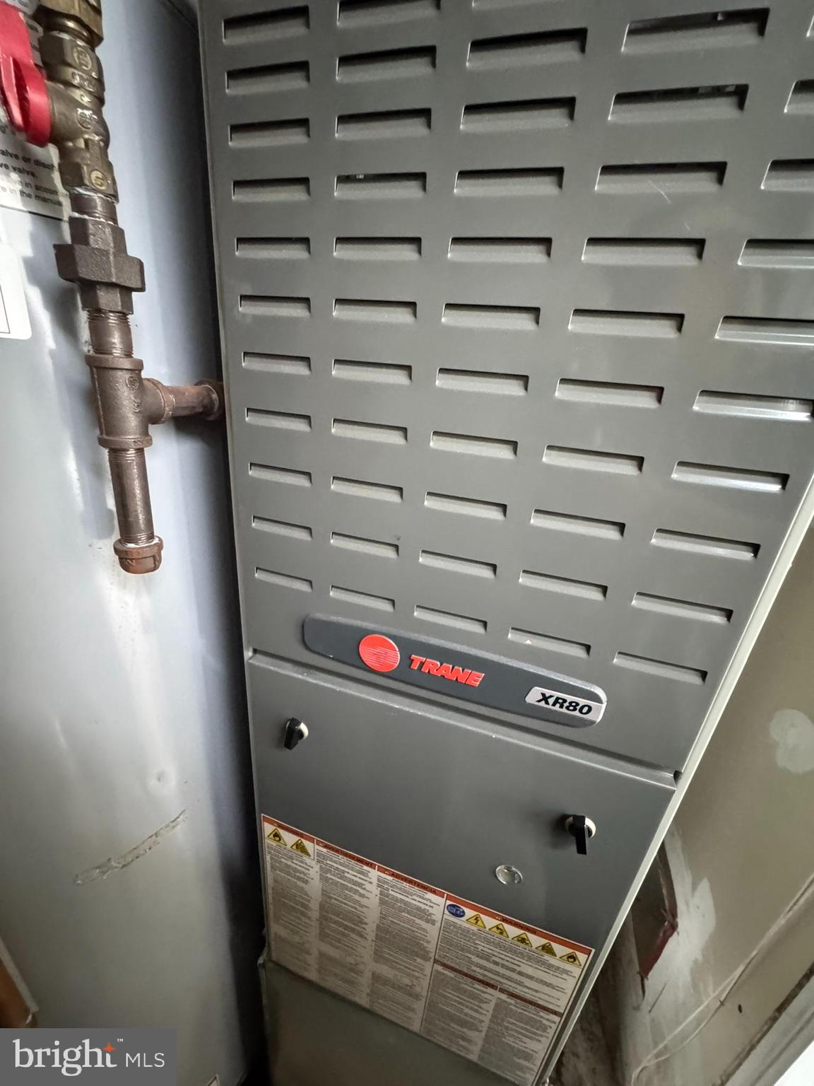 WINDSOR AT PERRY HALL FARMS - Residential