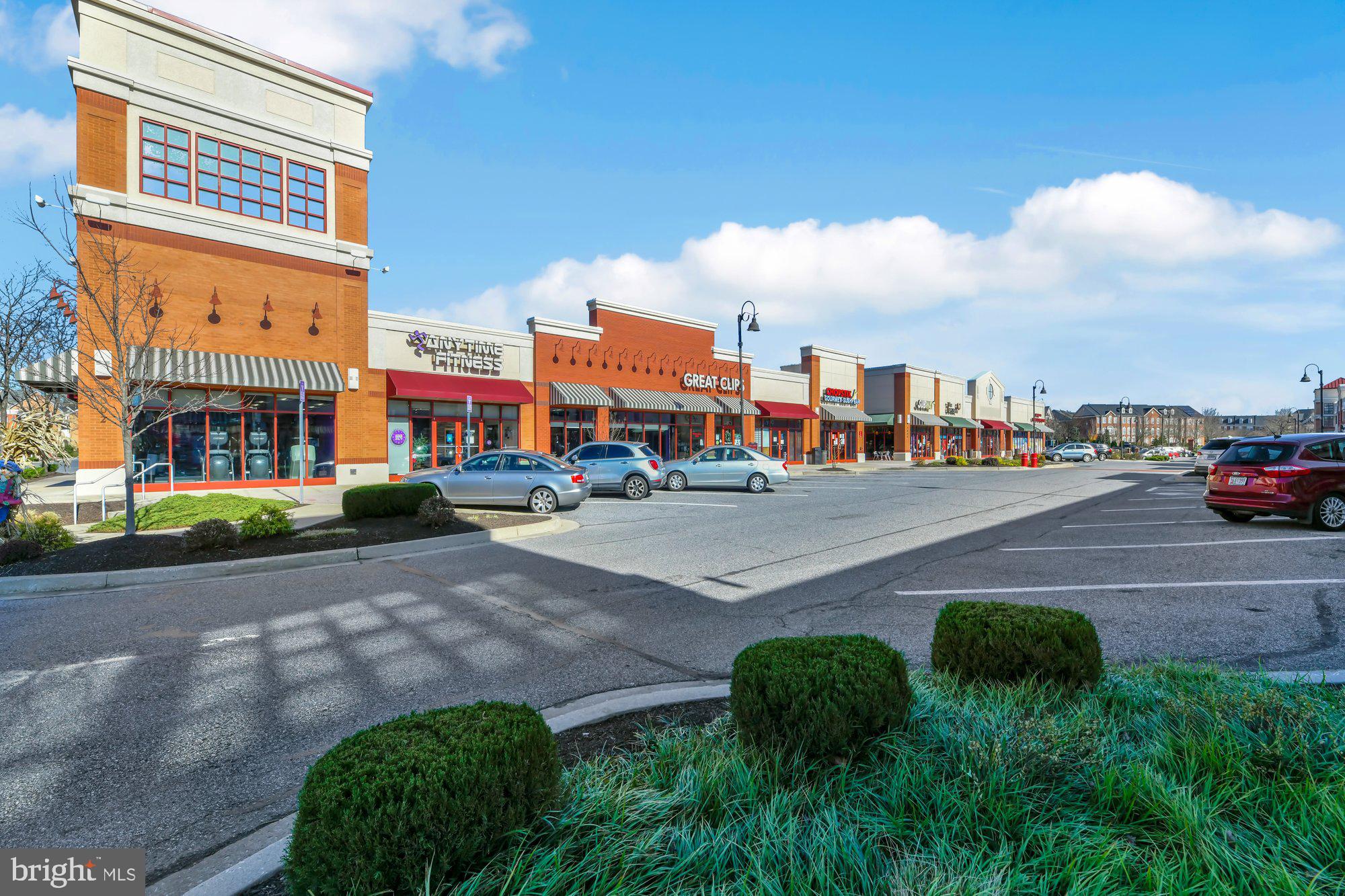 WINDSOR AT PERRY HALL FARMS - Residential