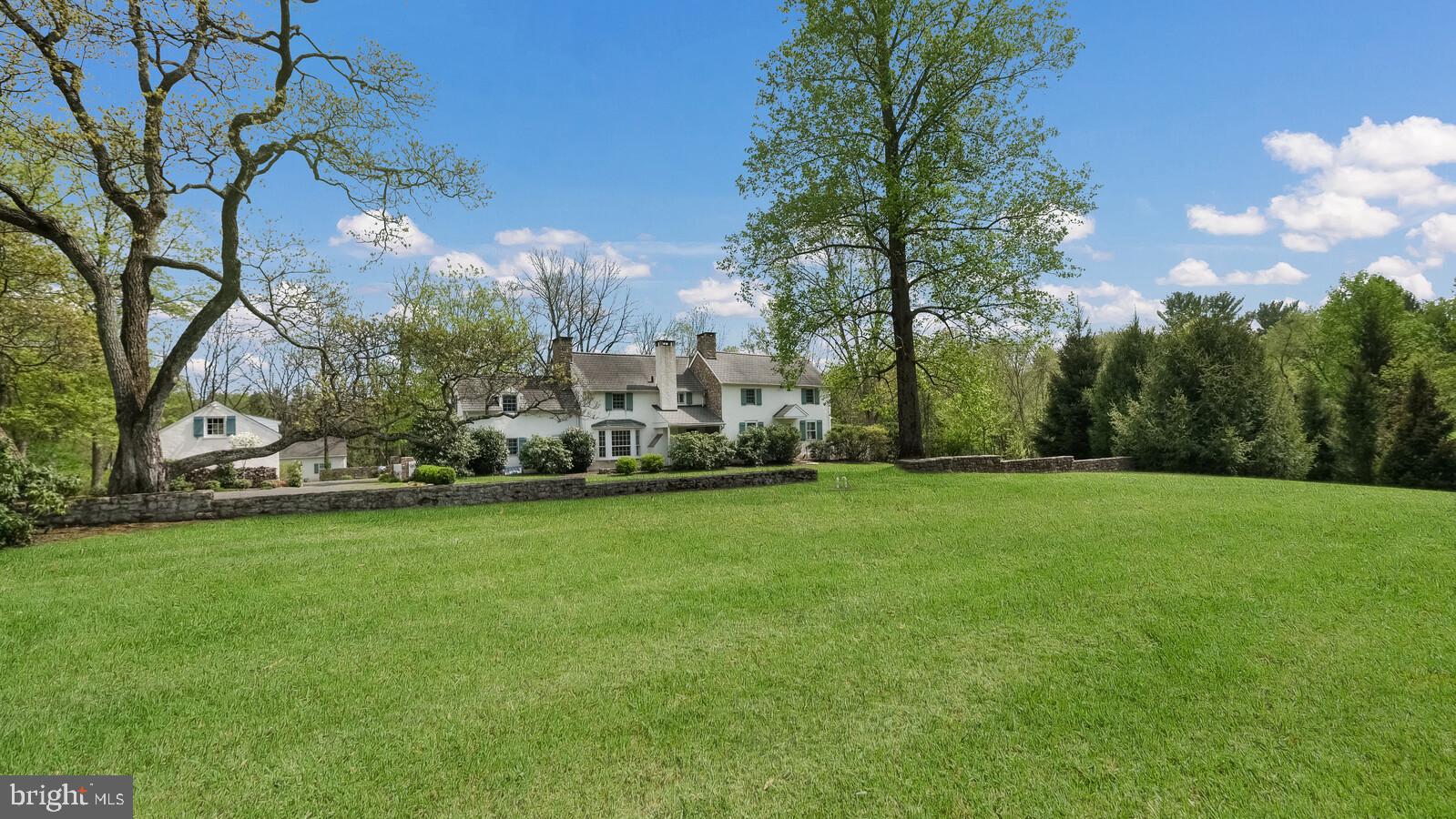 PEBBLE HILL ACRES - Residential