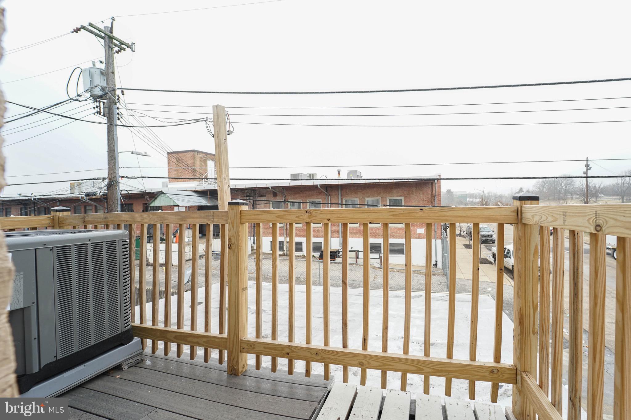 ELWOOD PARK - Residential