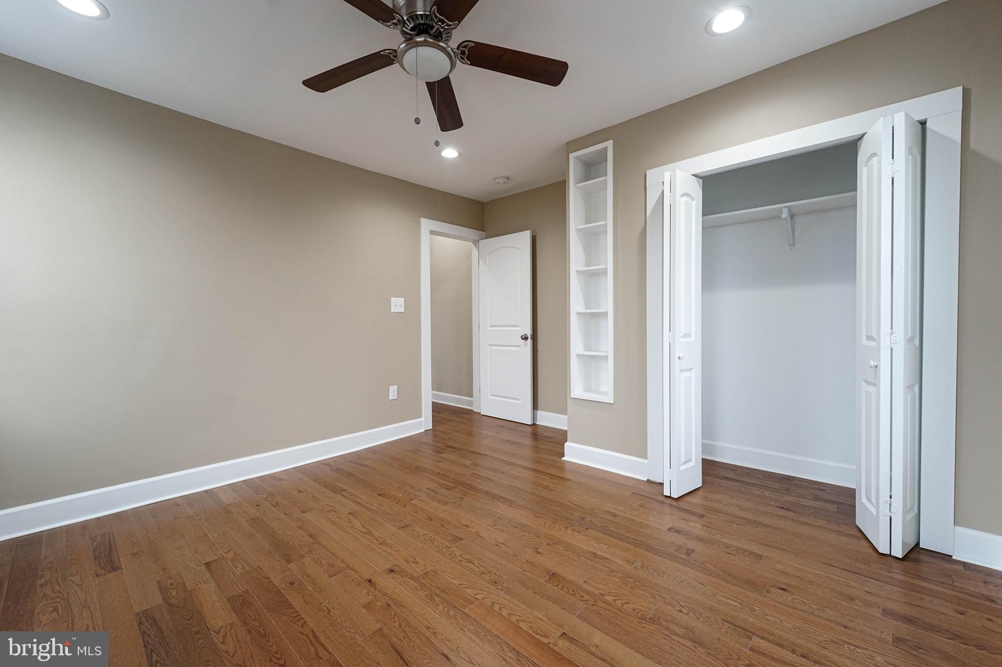 ELWOOD PARK - Residential