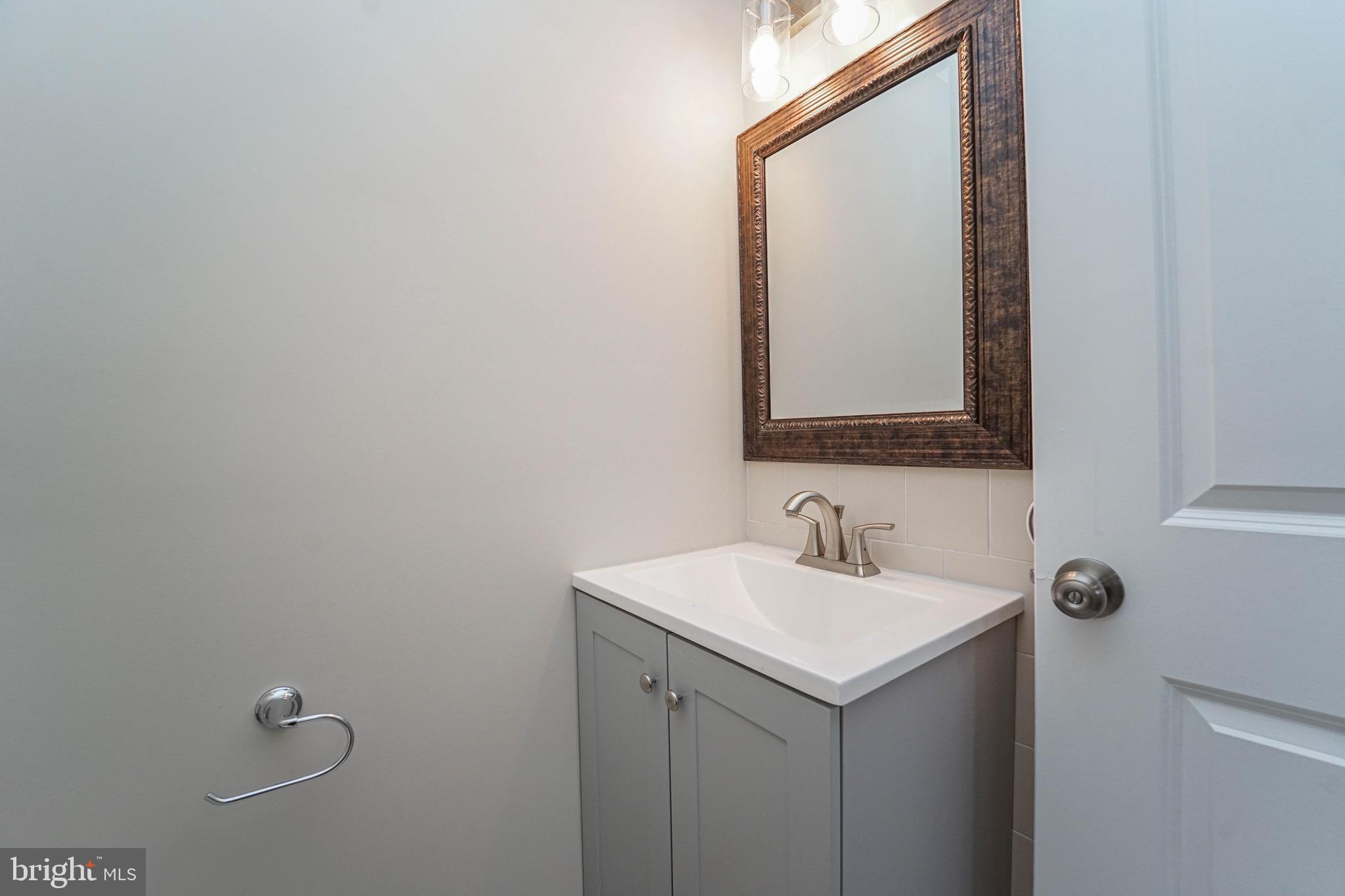 ELWOOD PARK - Residential