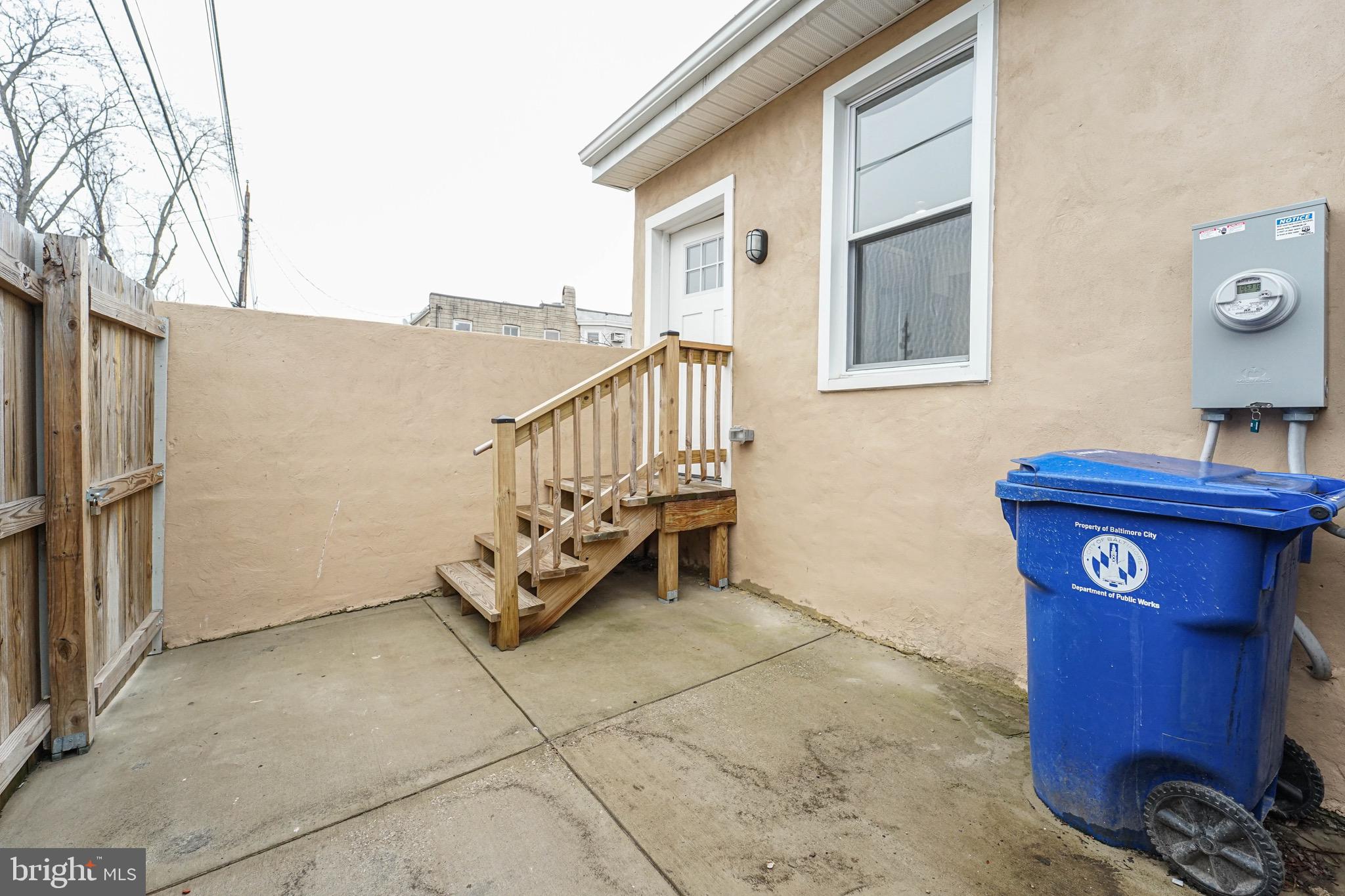 ELWOOD PARK - Residential