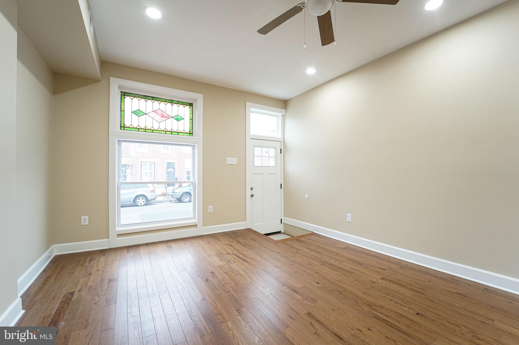 3042 E MONUMENT STREET