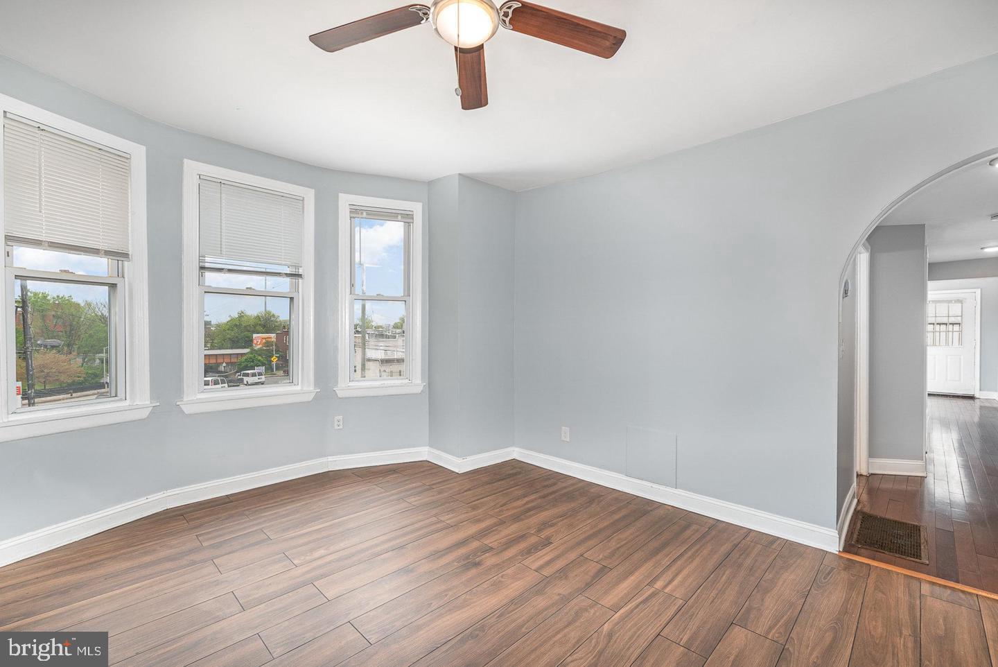 GREEKTOWN - Residential Lease