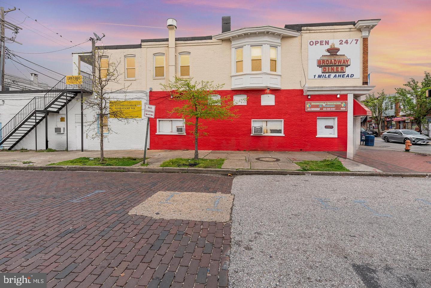 GREEKTOWN - Residential Lease