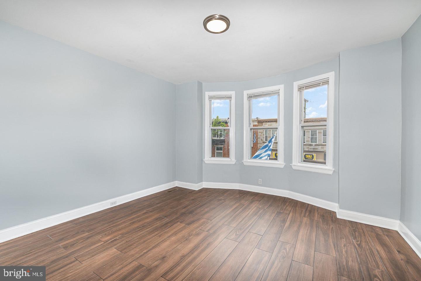 GREEKTOWN - Residential Lease