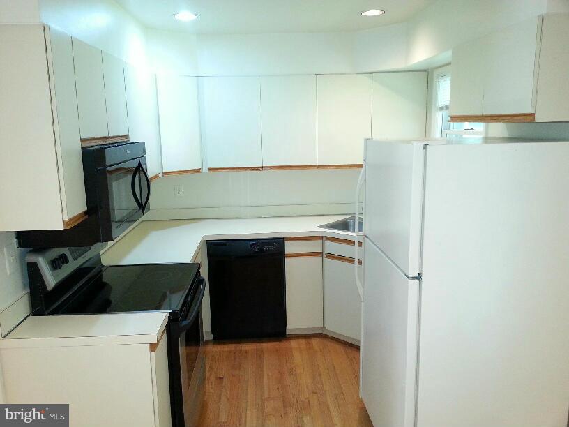 KENSINGTON ESTATES - Residential Lease