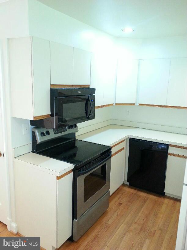 KENSINGTON ESTATES - Residential Lease