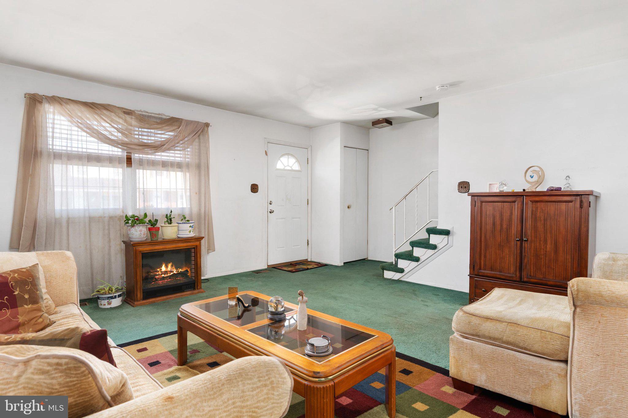 457 LONG TOWNE COURT