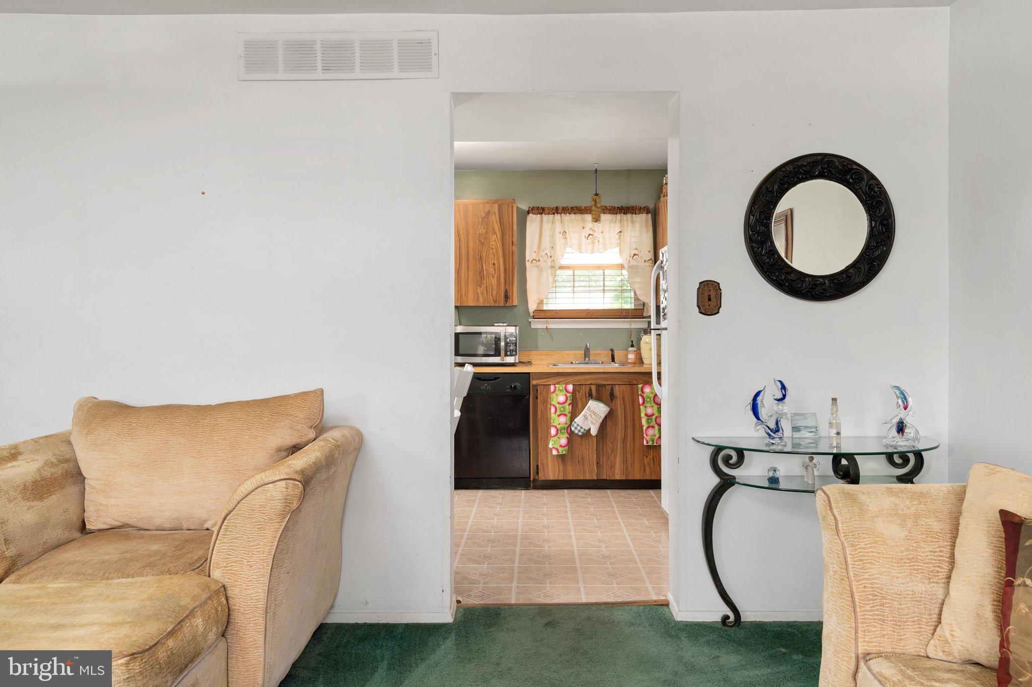 457 LONG TOWNE COURT