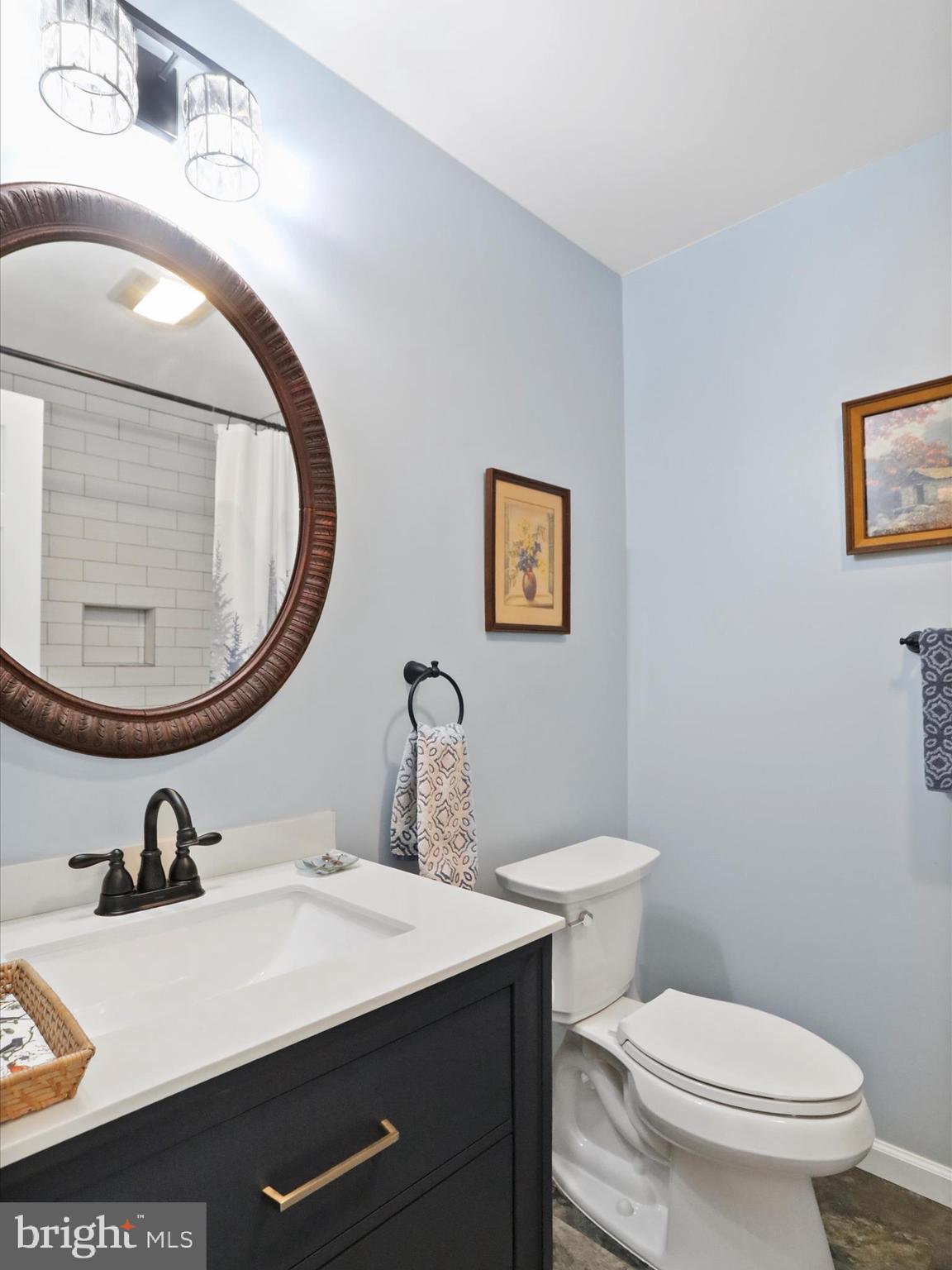 APPLE MT LAKE WEST - Residential