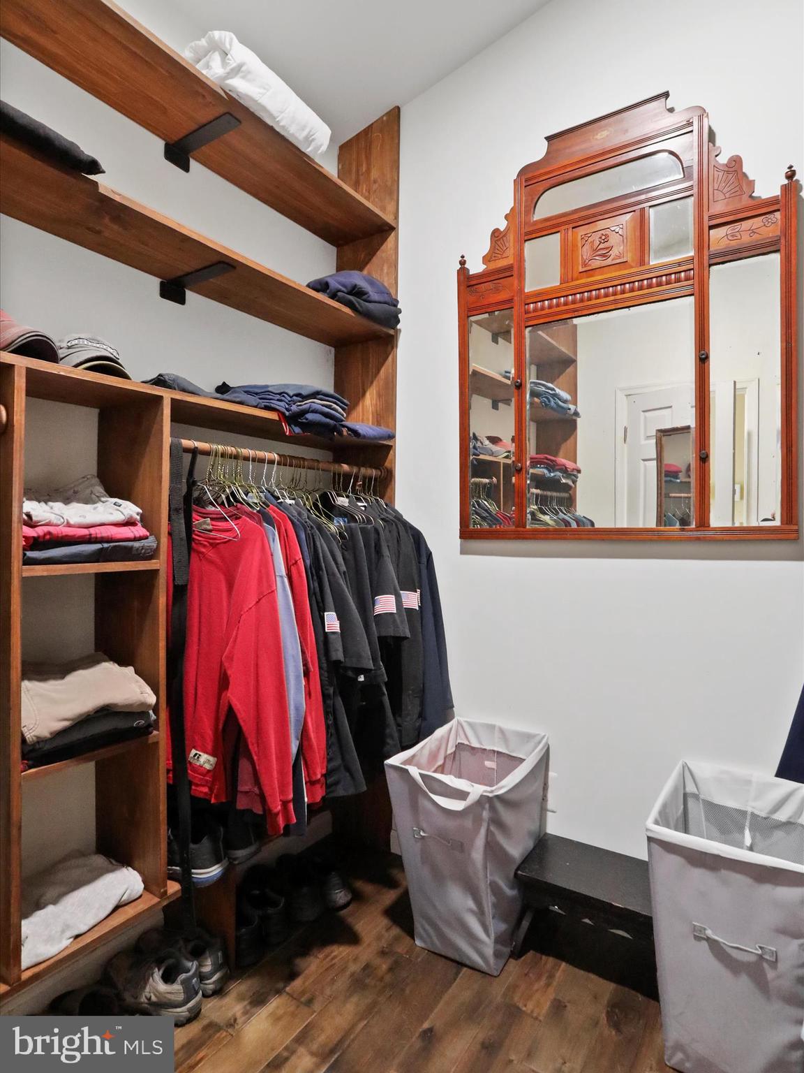 APPLE MT LAKE WEST - Residential