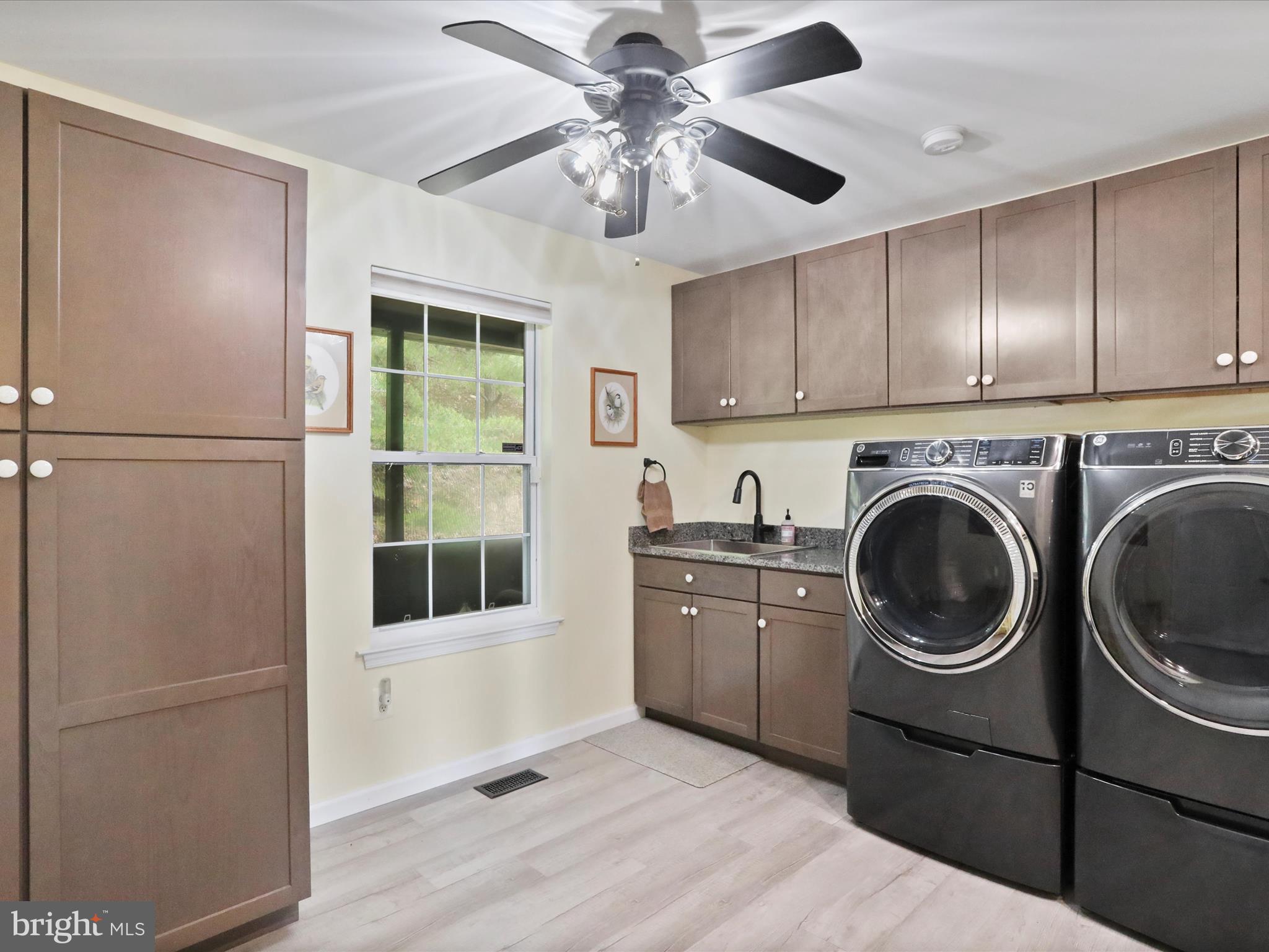 APPLE MT LAKE WEST - Residential