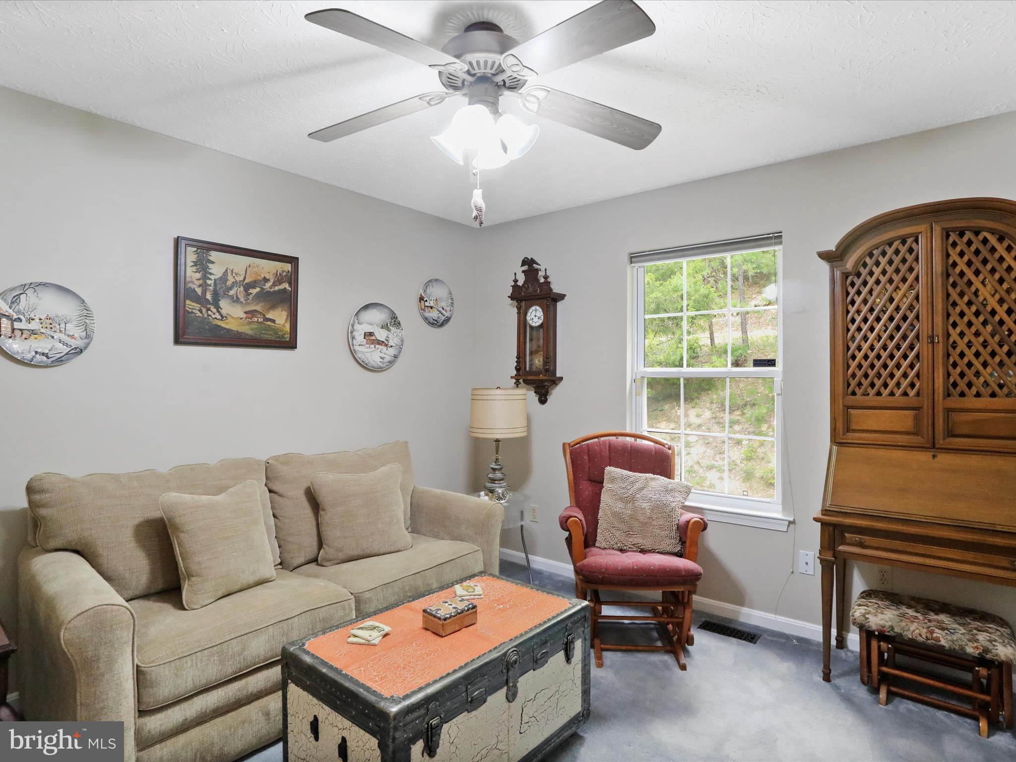 APPLE MT LAKE WEST - Residential