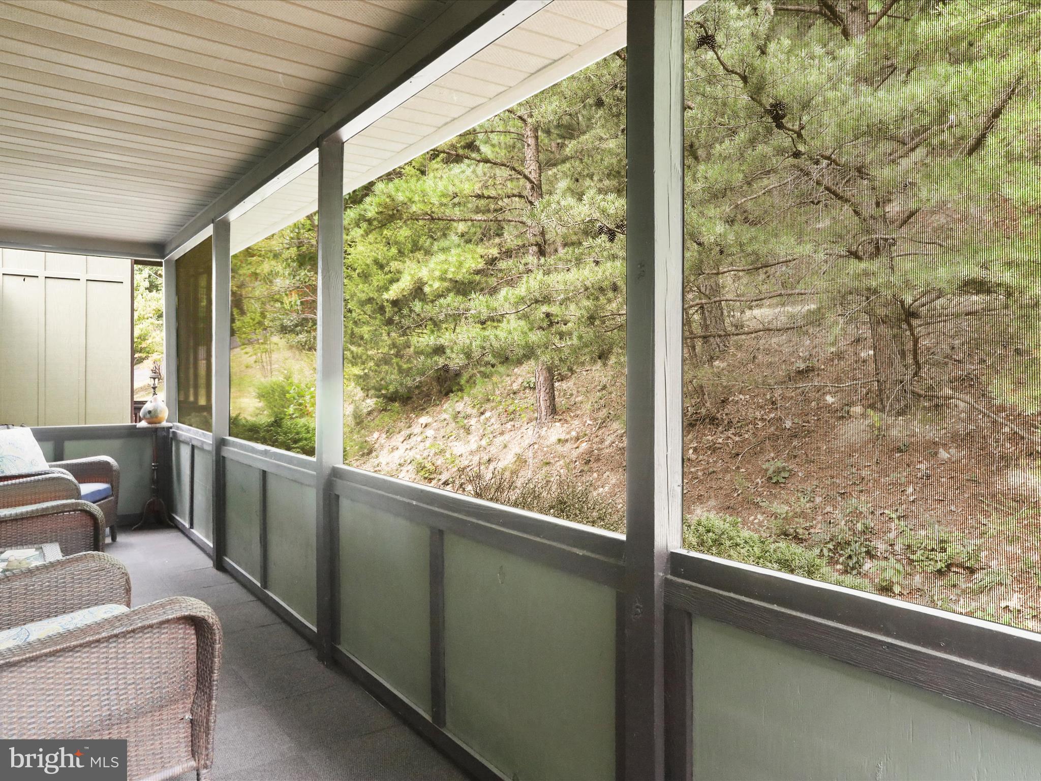 APPLE MT LAKE WEST - Residential