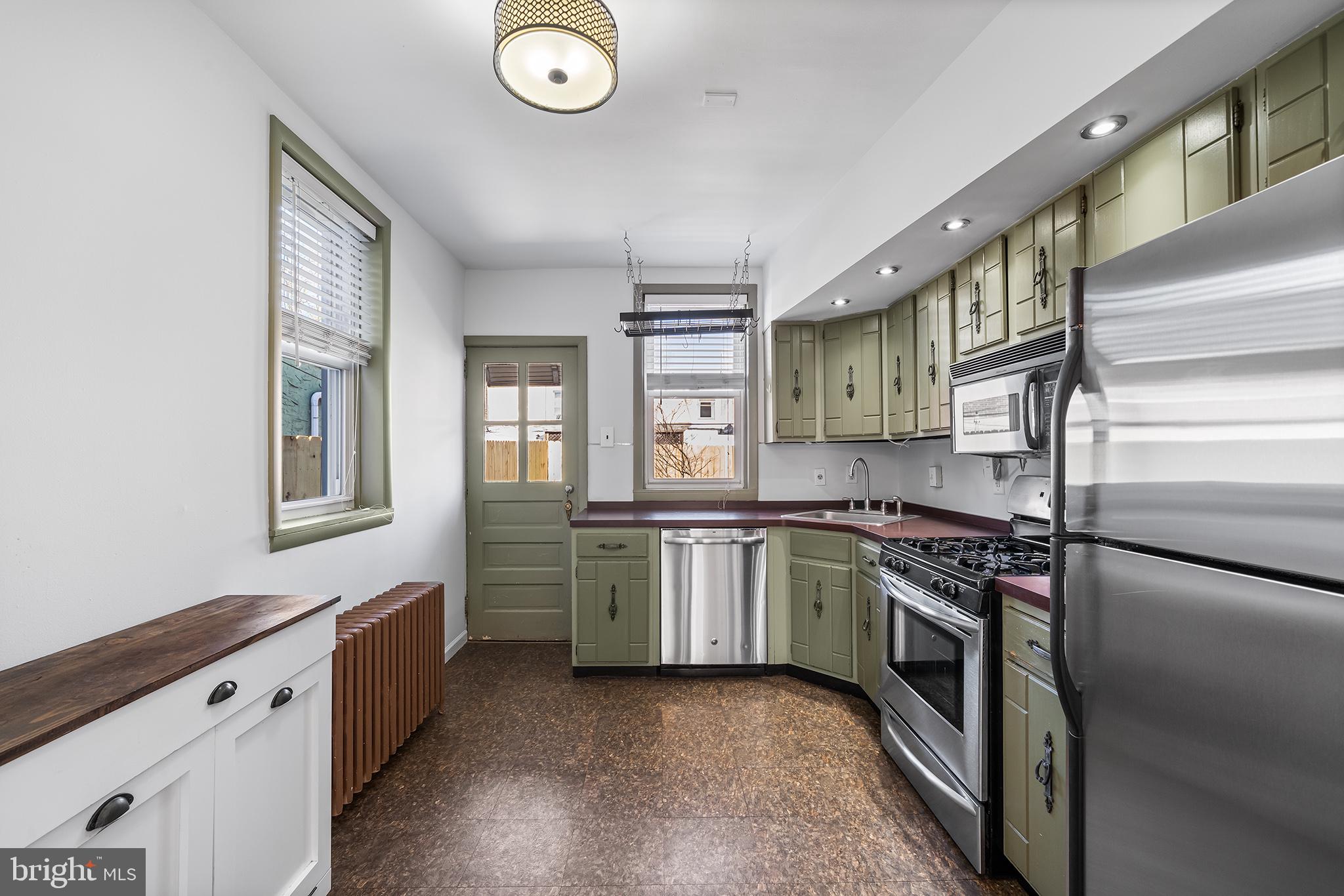 PORT RICHMOND - Residential