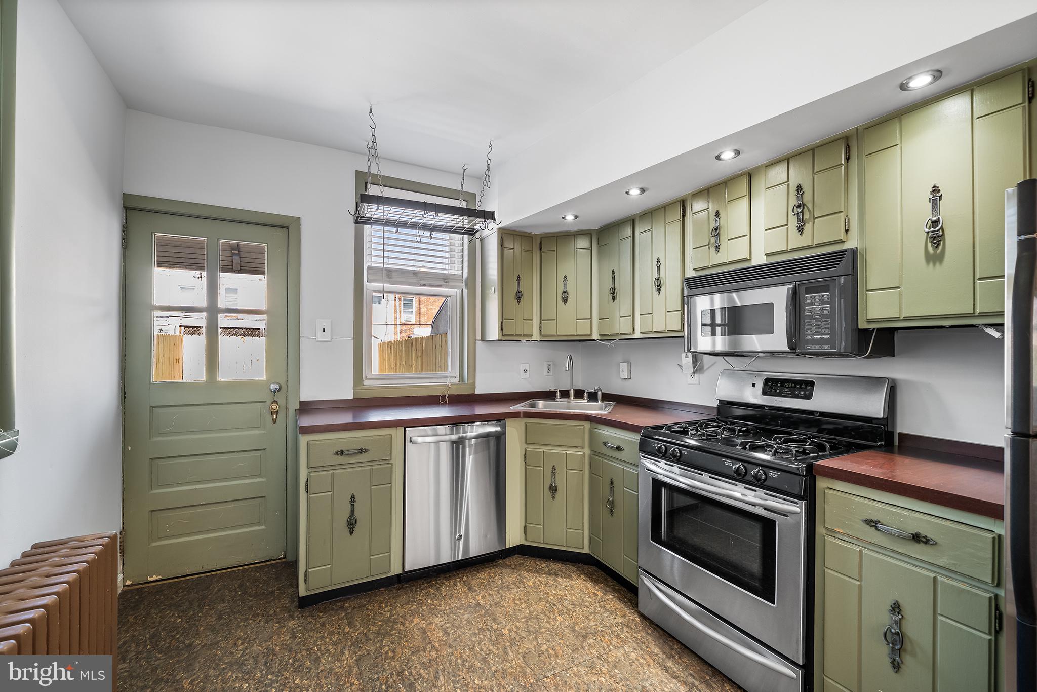 PORT RICHMOND - Residential