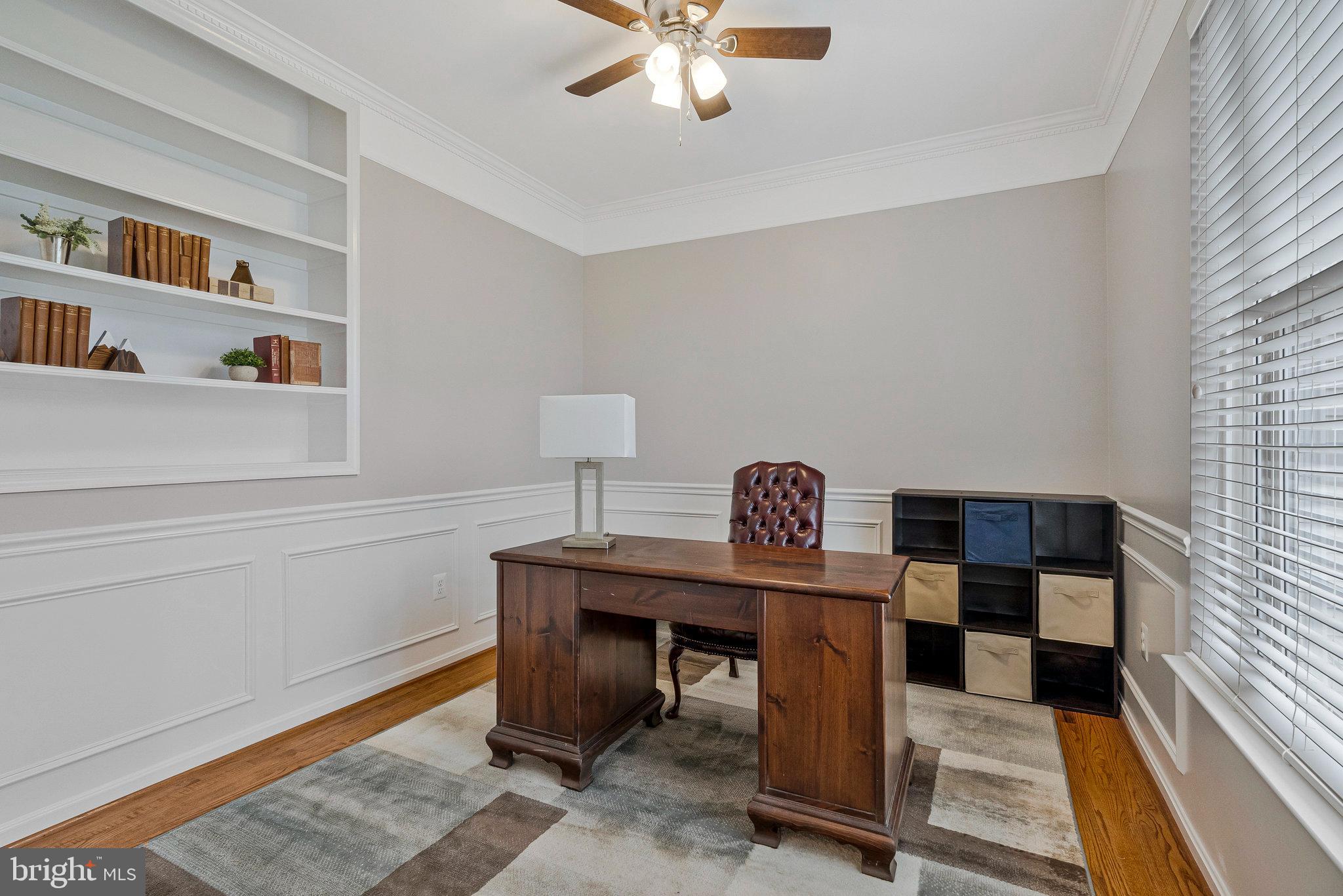 ASHBURN VILLAGE - Residential