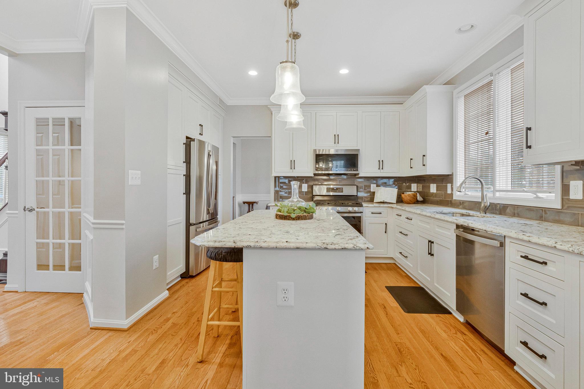 ASHBURN VILLAGE - Residential