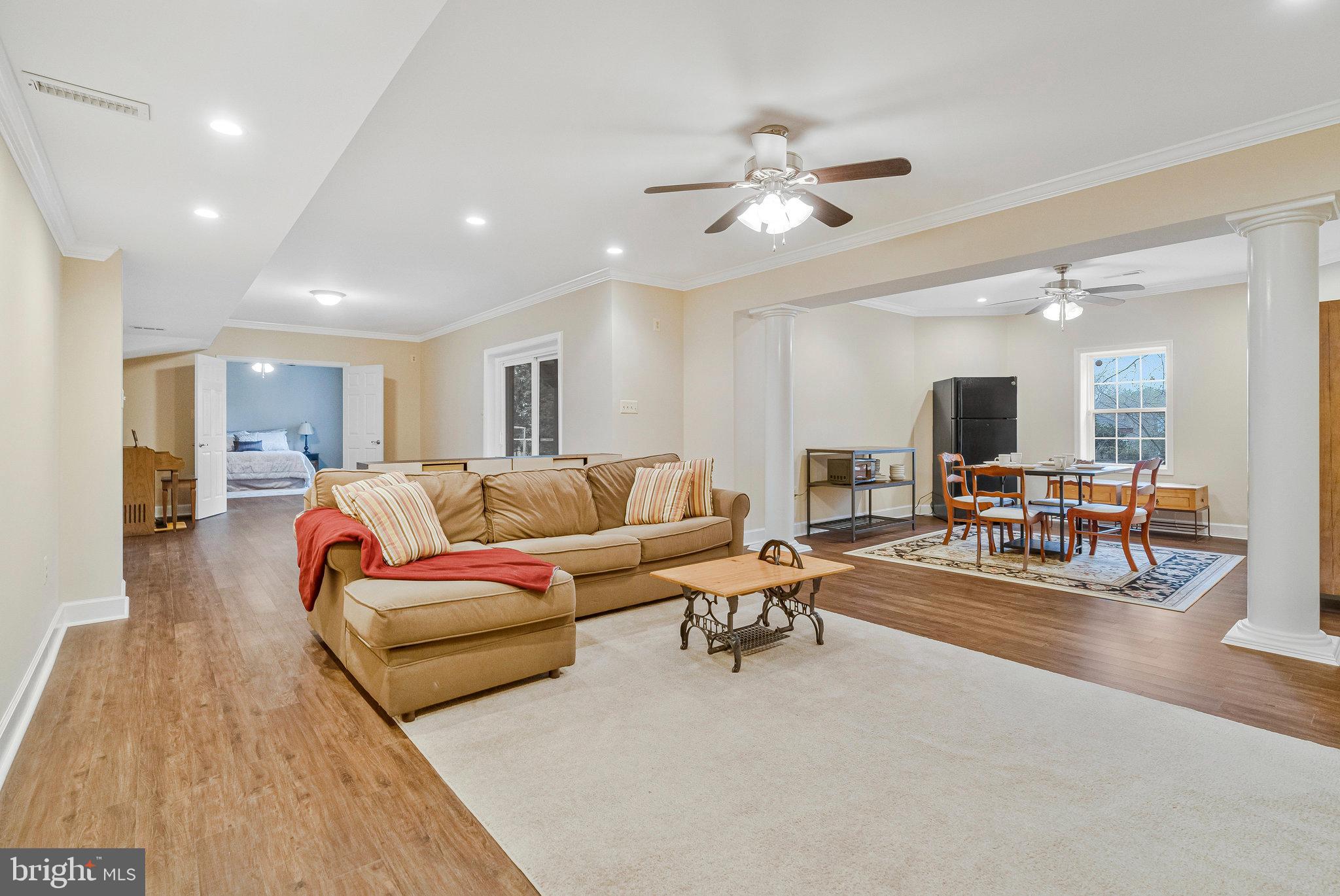 ASHBURN VILLAGE - Residential