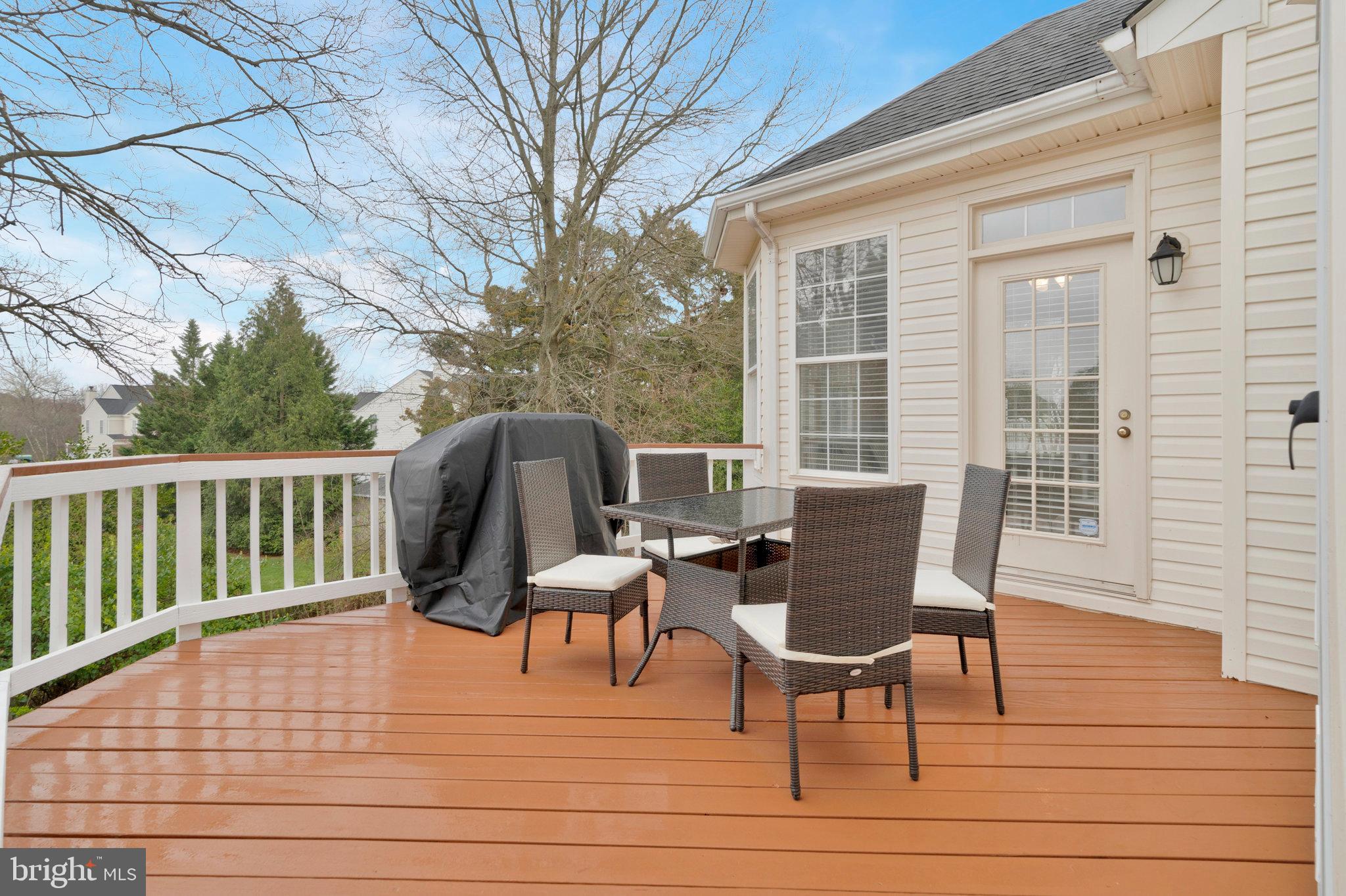 ASHBURN VILLAGE - Residential