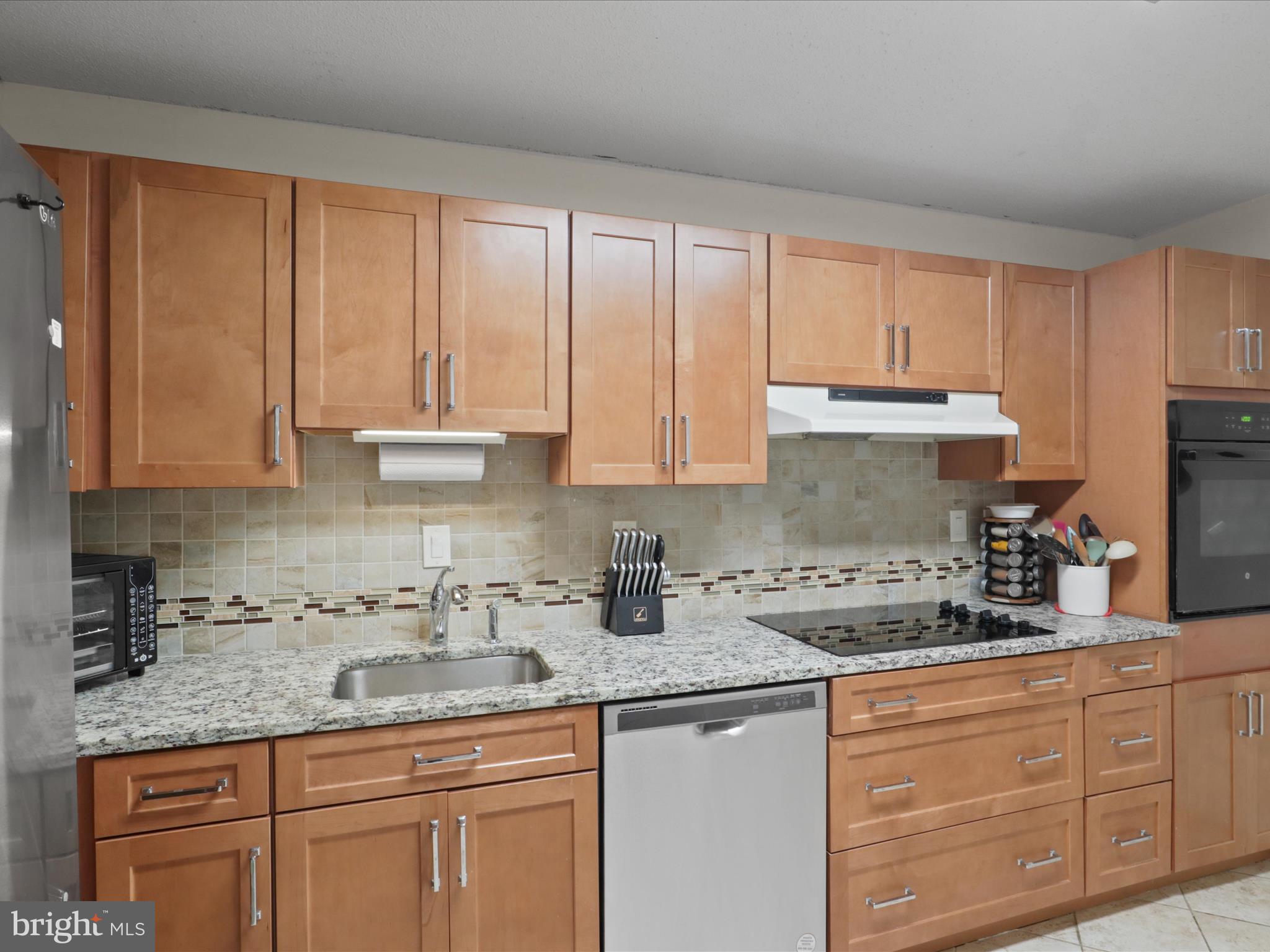 WATERGATE AT LANDMARK - Residential