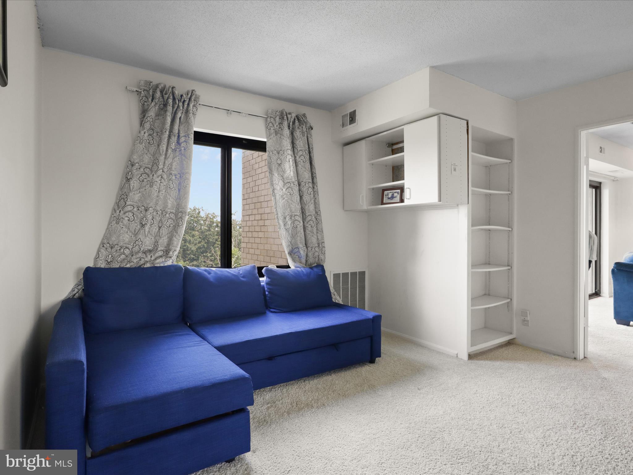 WATERGATE AT LANDMARK - Residential