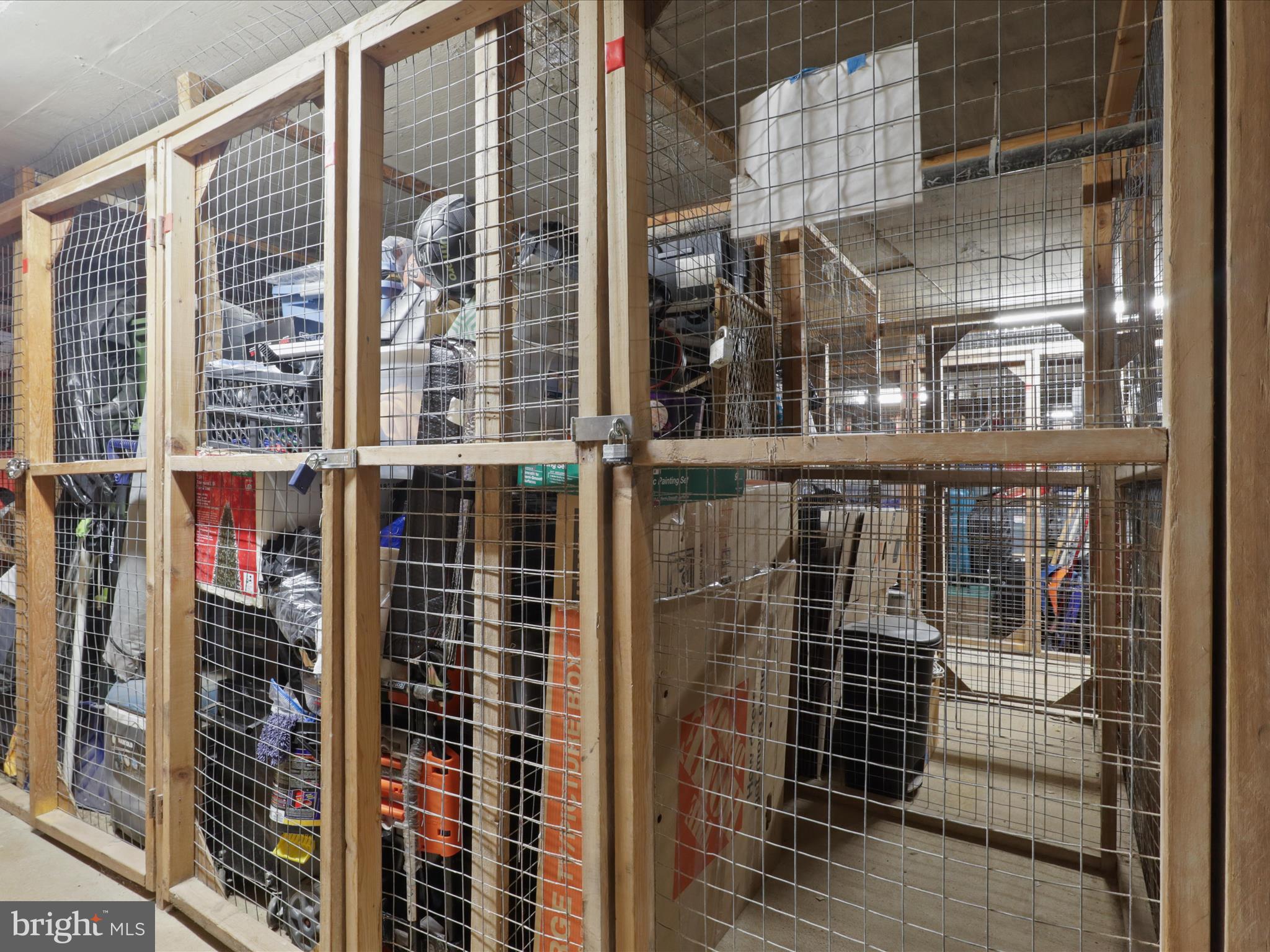 WATERGATE AT LANDMARK - Residential