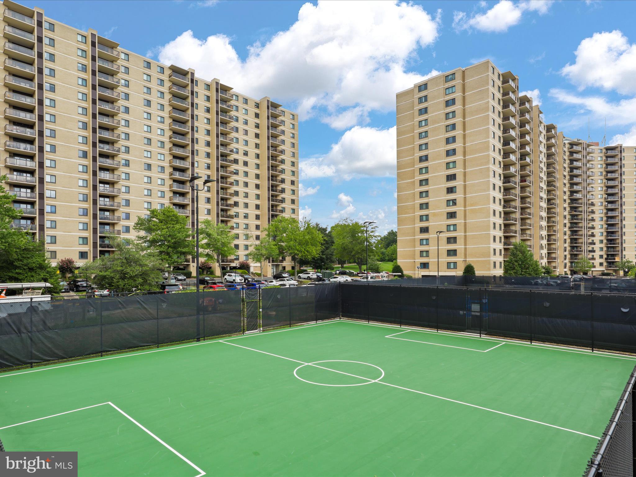 WATERGATE AT LANDMARK - Residential