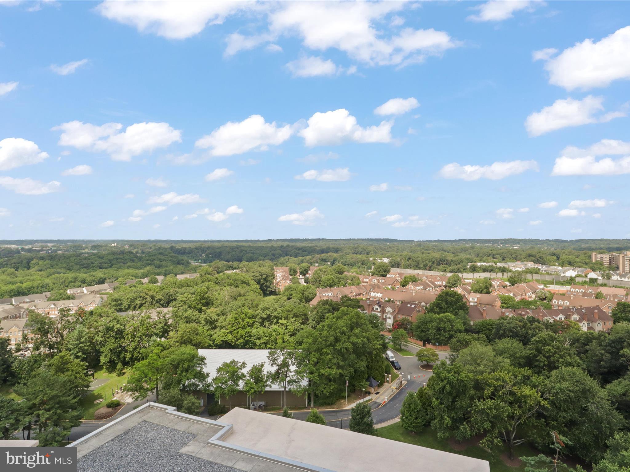 WATERGATE AT LANDMARK - Residential