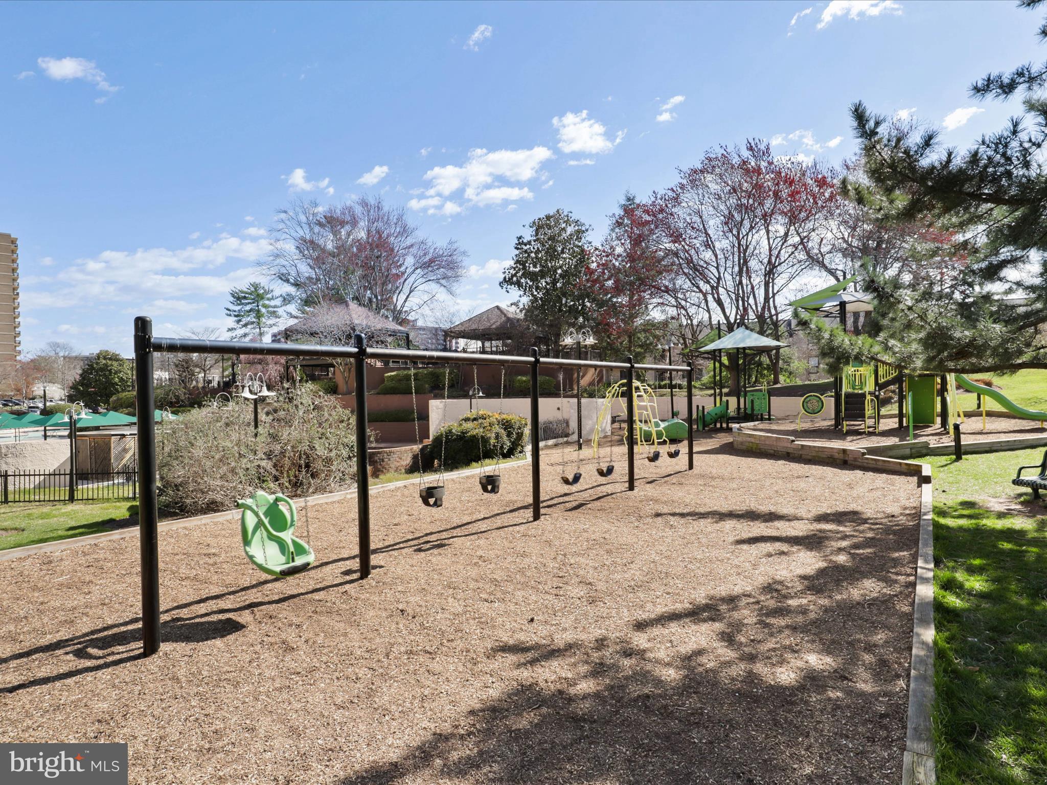 WATERGATE AT LANDMARK - Residential