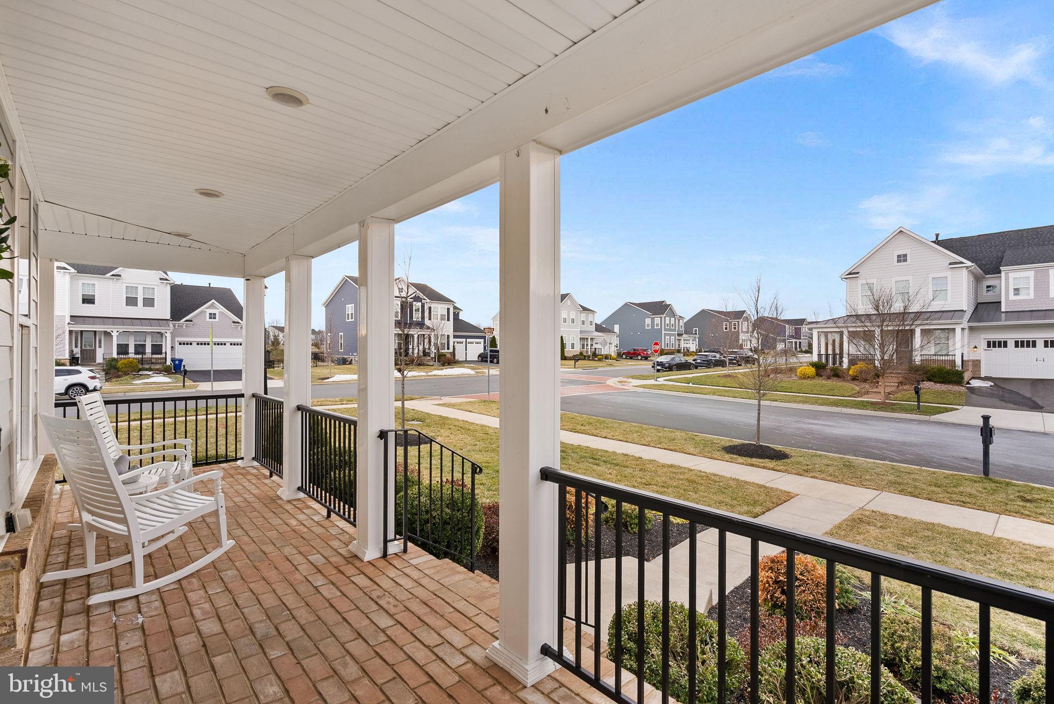 MEADOW BROOK FARM - Residential