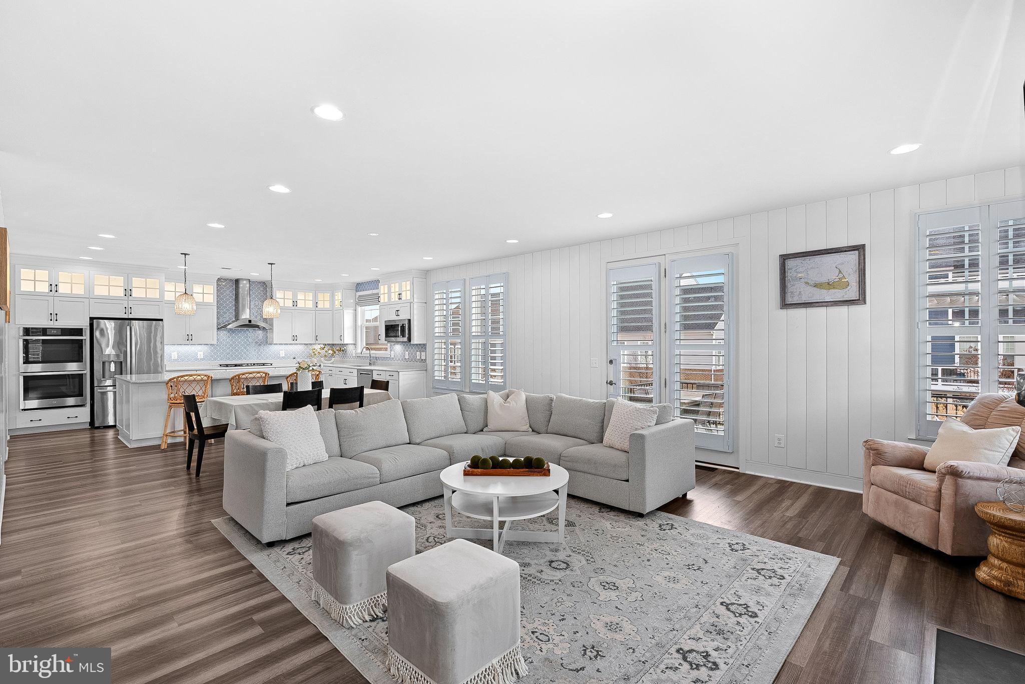 MEADOW BROOK FARM - Residential