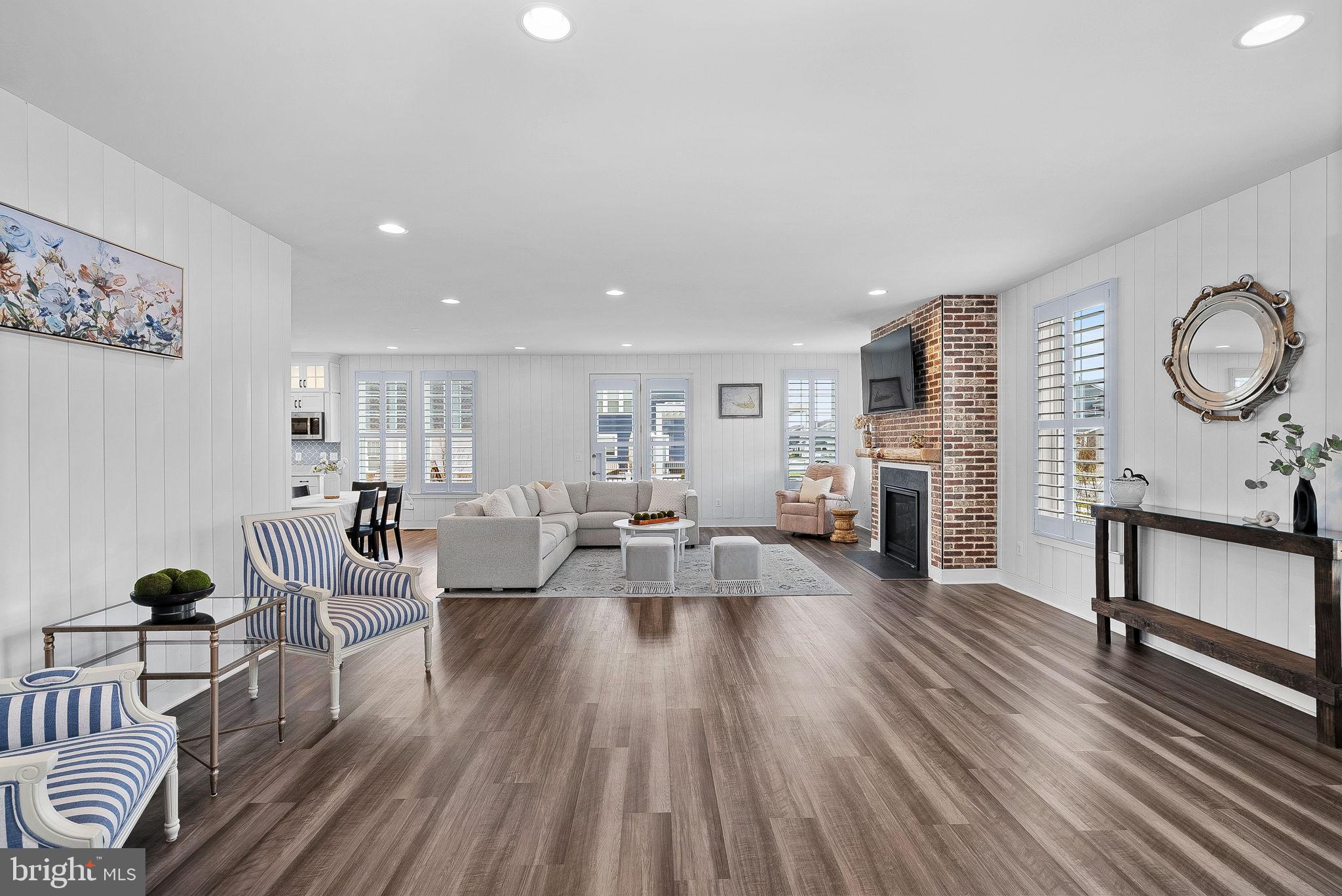 MEADOW BROOK FARM - Residential