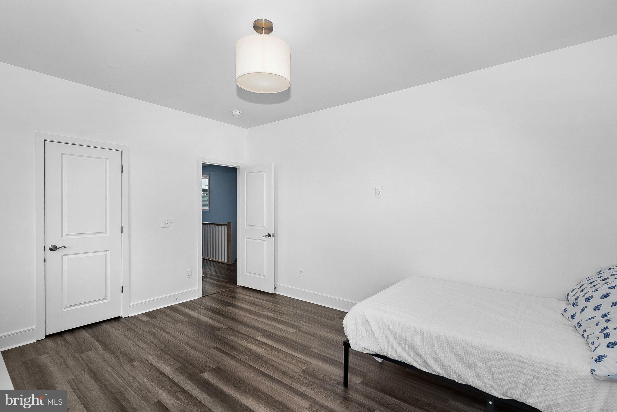 MEADOW BROOK FARM - Residential