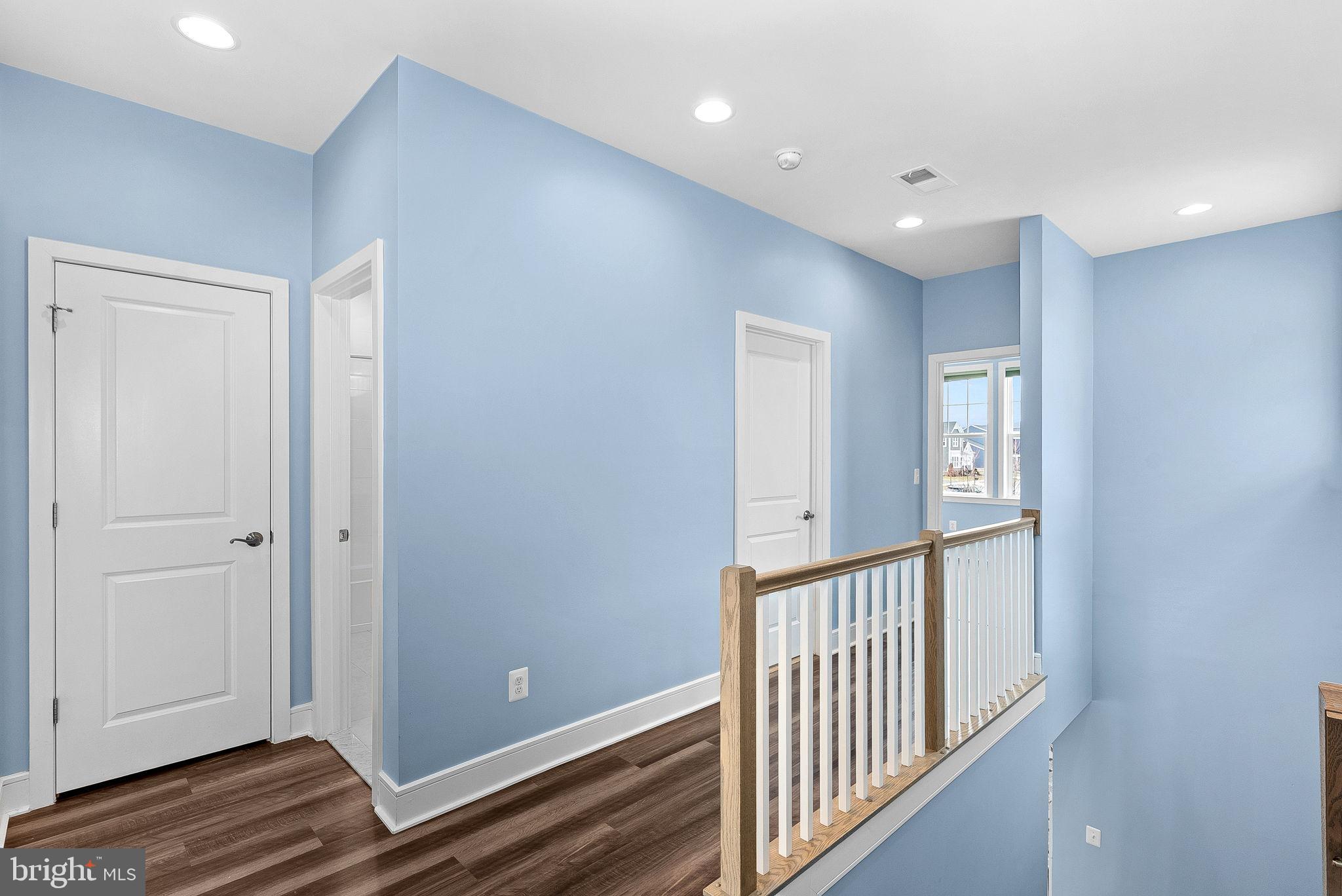 MEADOW BROOK FARM - Residential