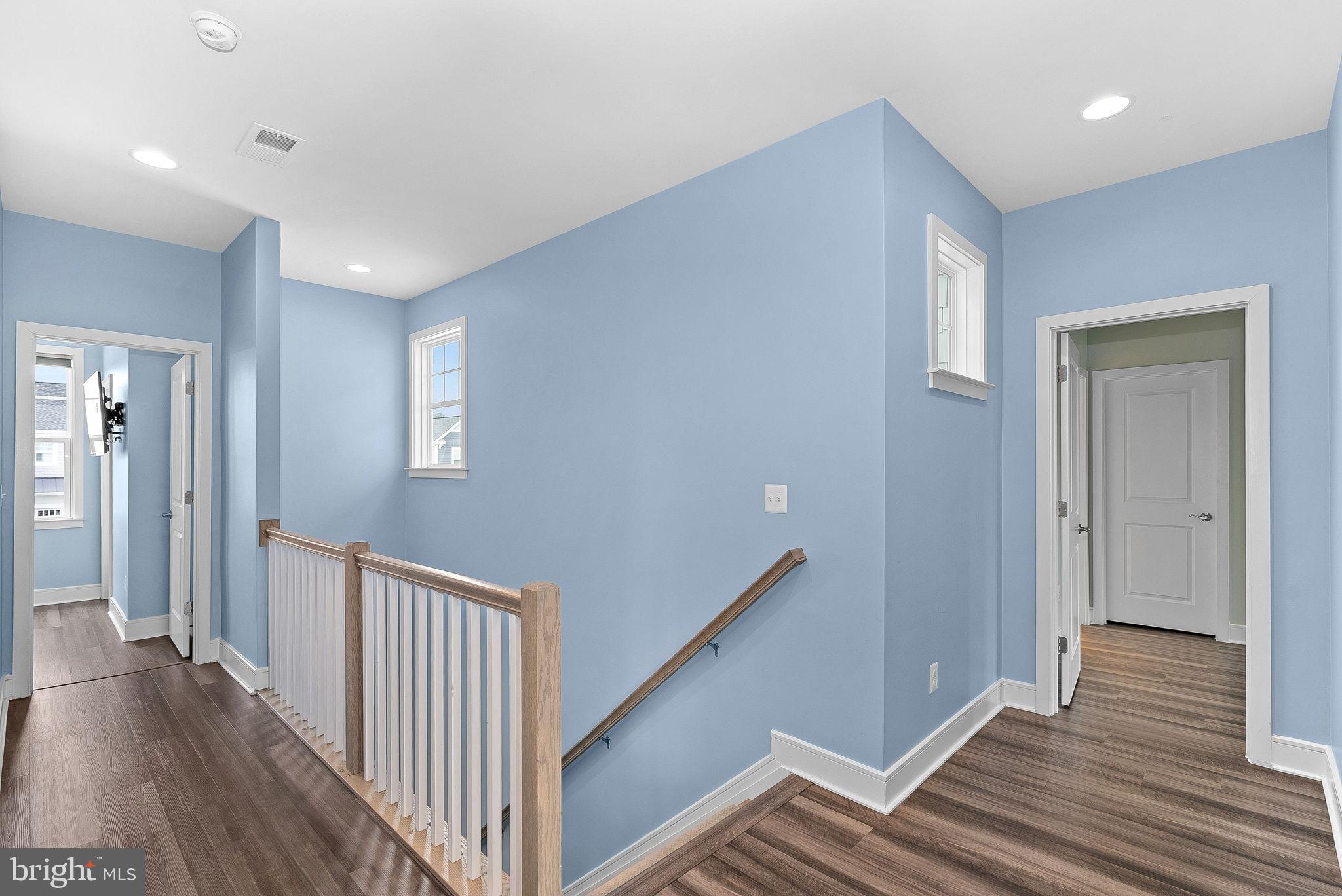 MEADOW BROOK FARM - Residential