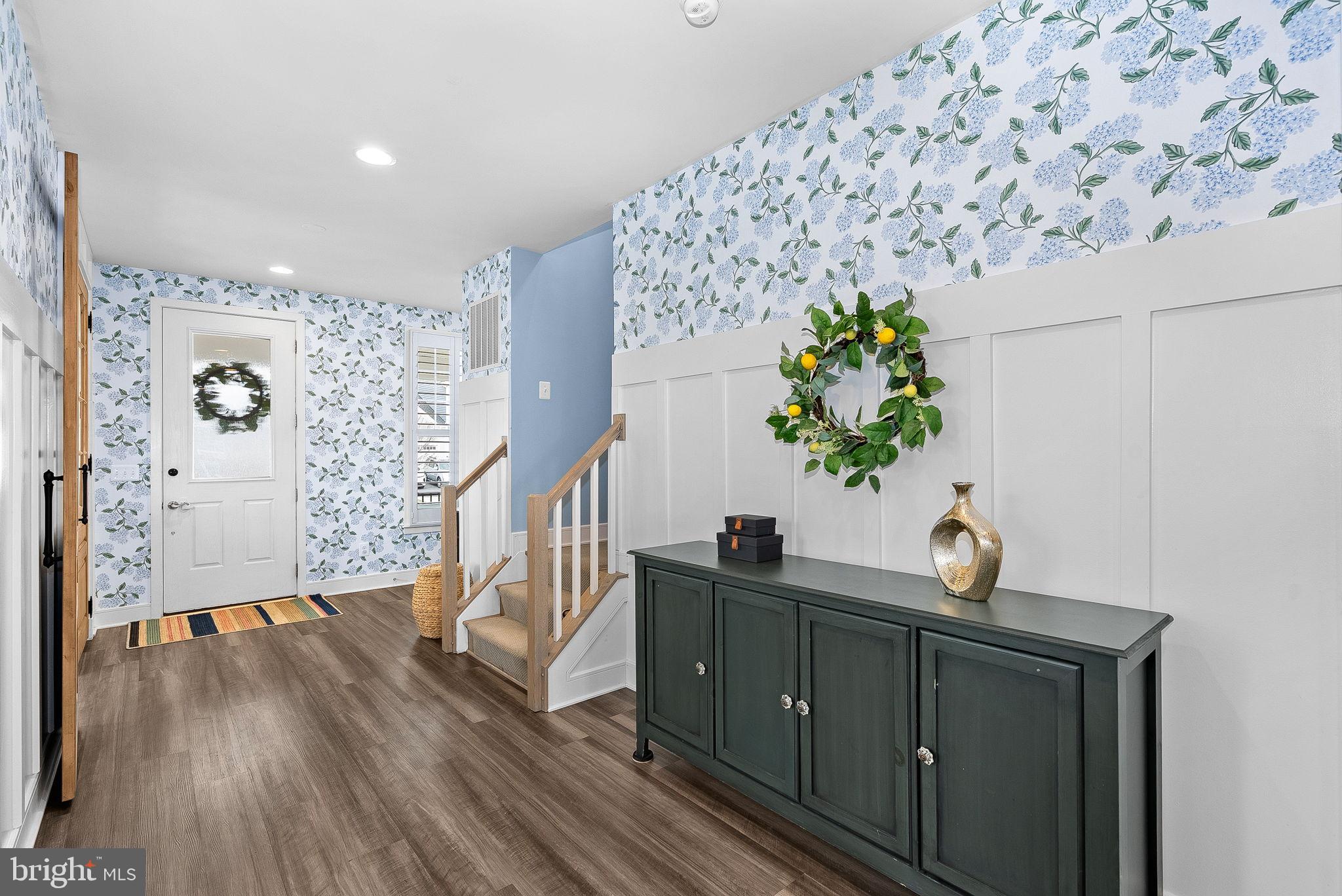 MEADOW BROOK FARM - Residential