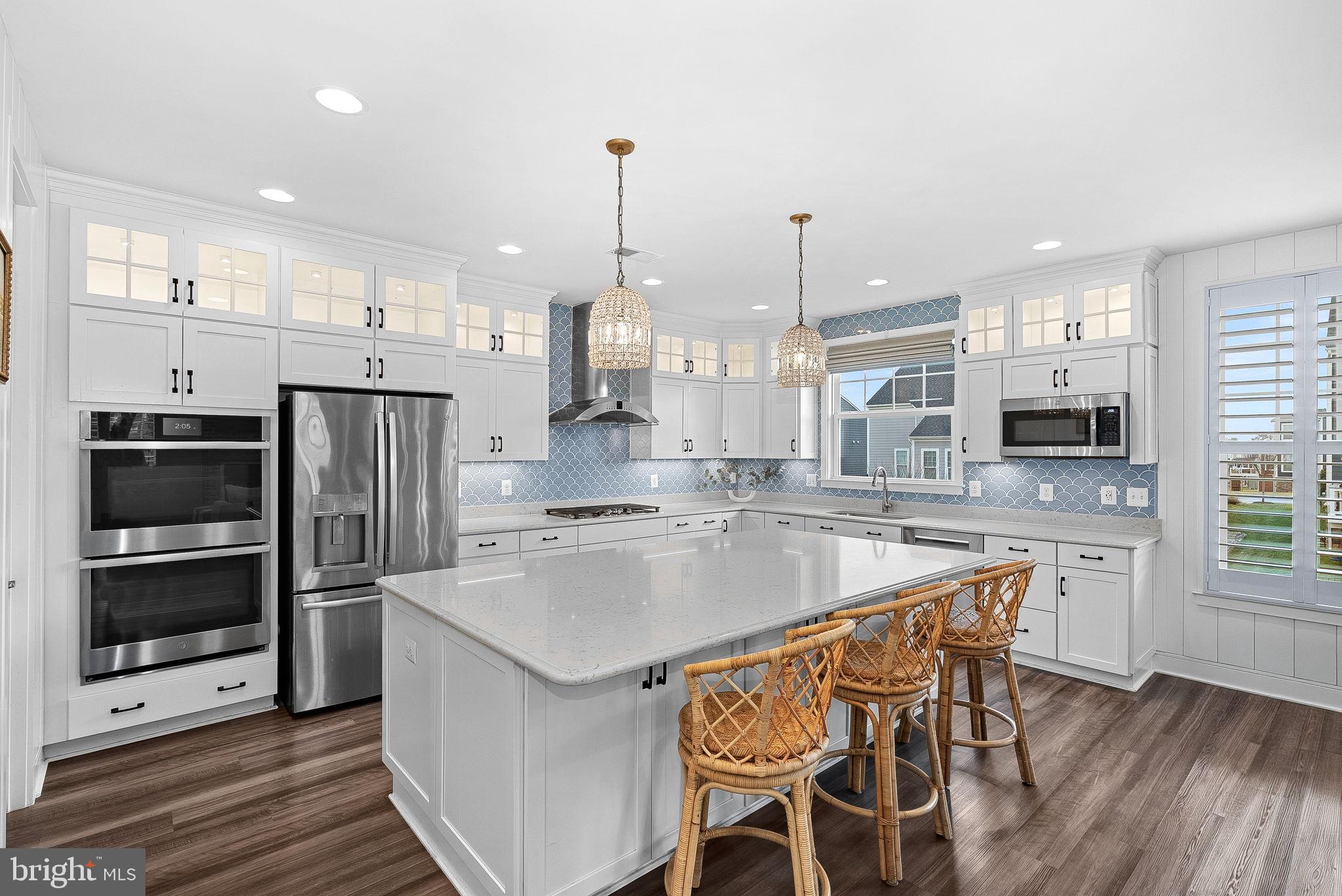 MEADOW BROOK FARM - Residential