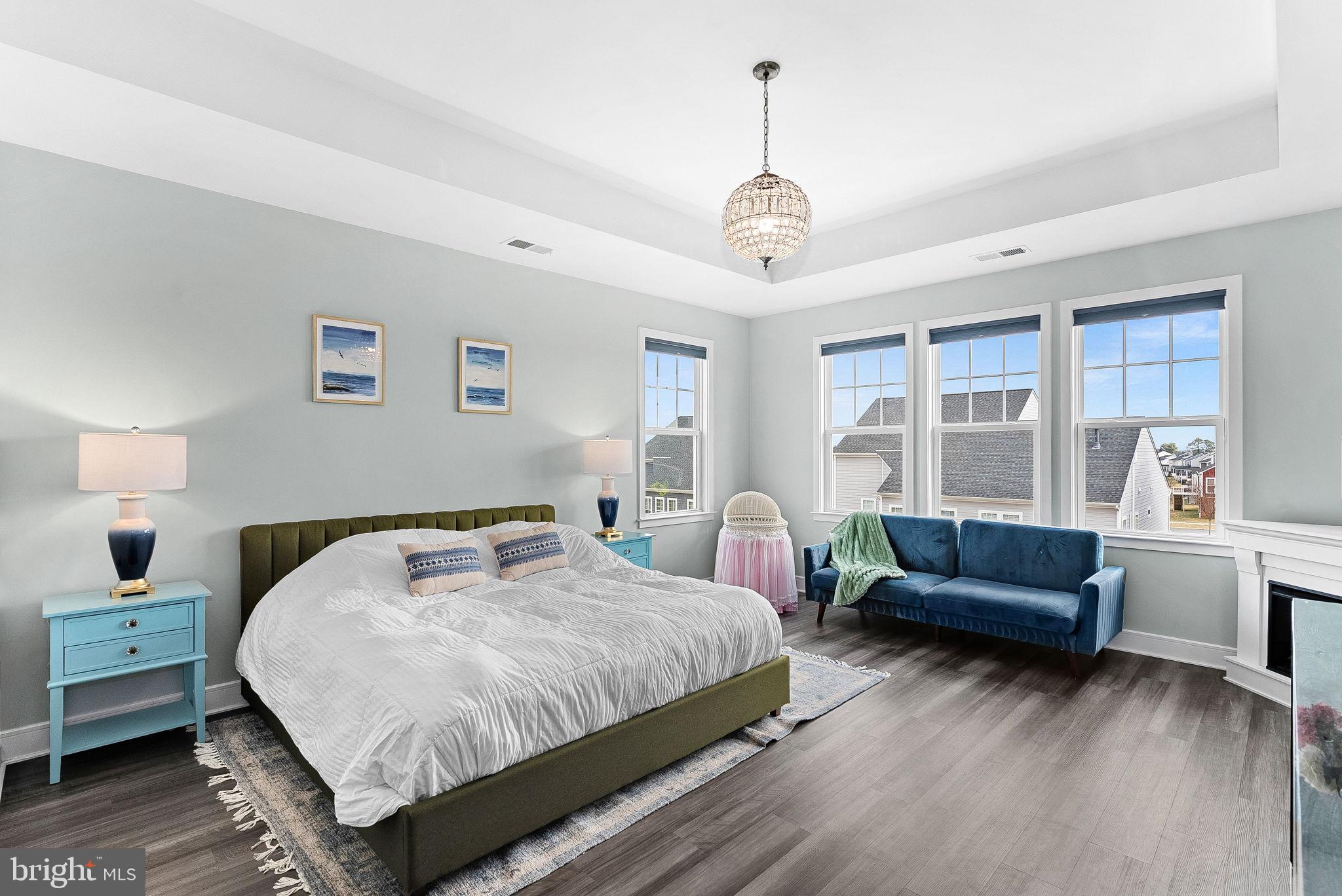 MEADOW BROOK FARM - Residential