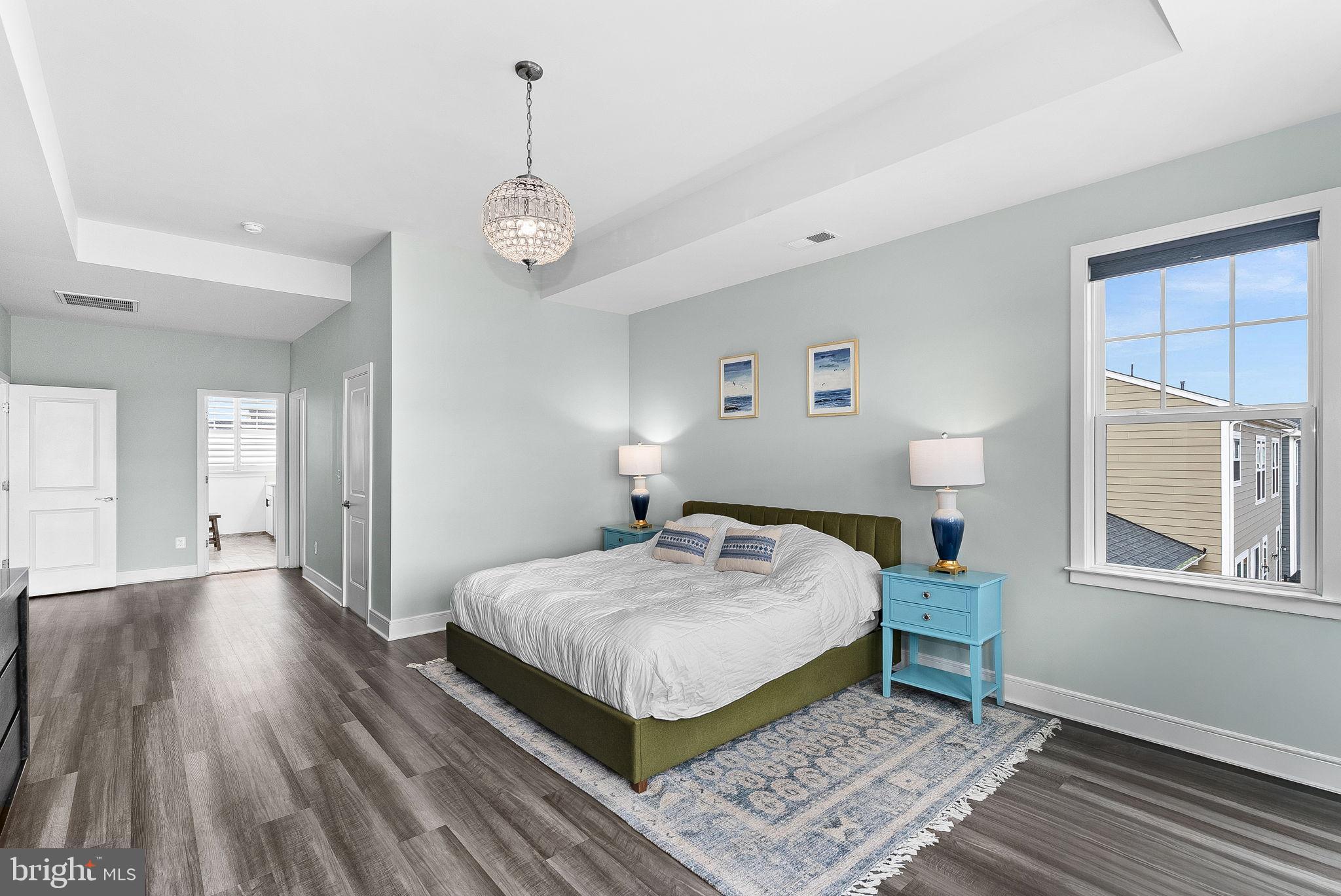 MEADOW BROOK FARM - Residential