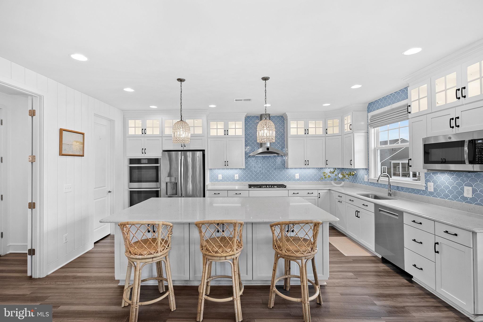 MEADOW BROOK FARM - Residential